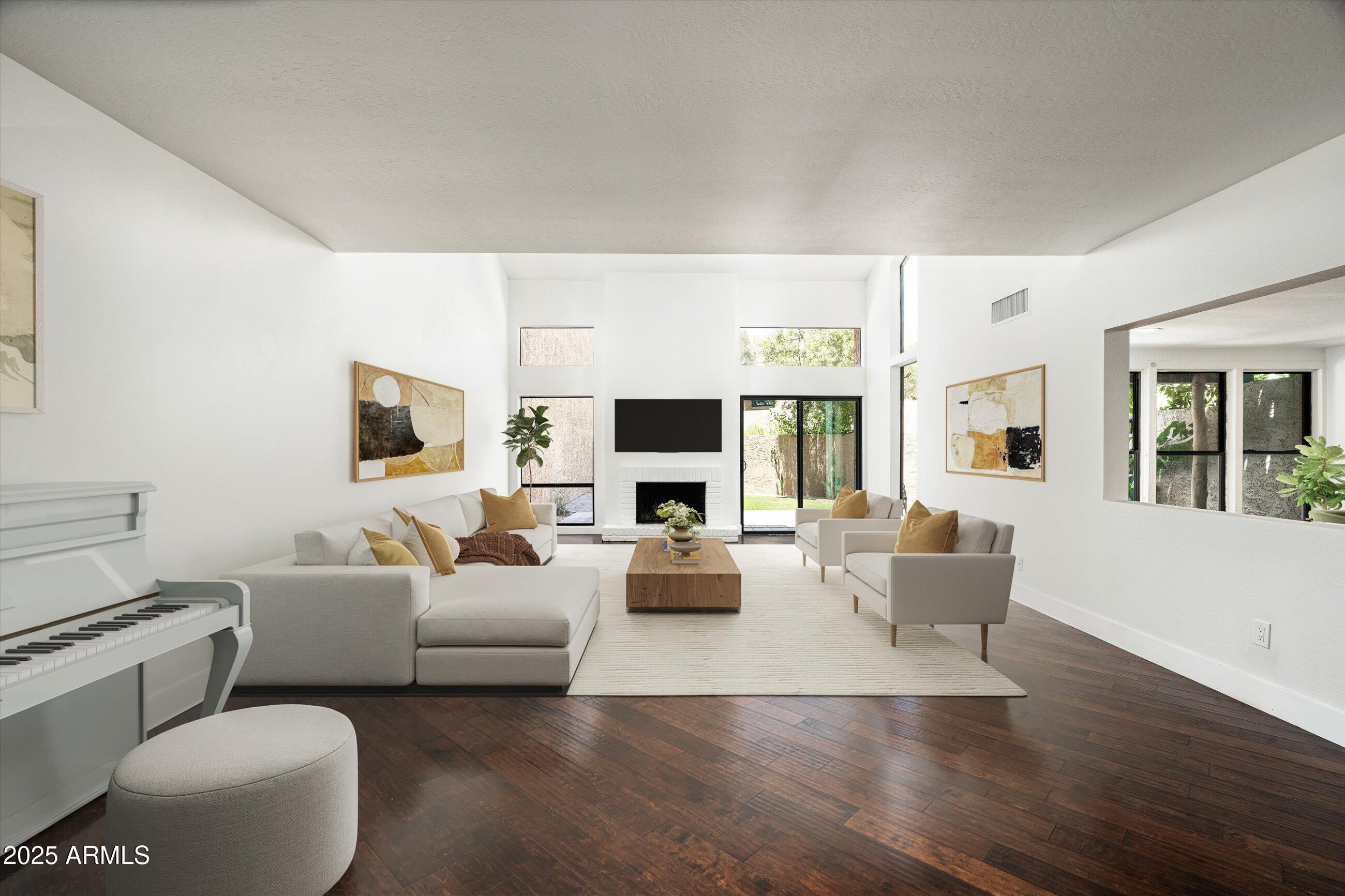 4434 E CAMELBACK Road, 132