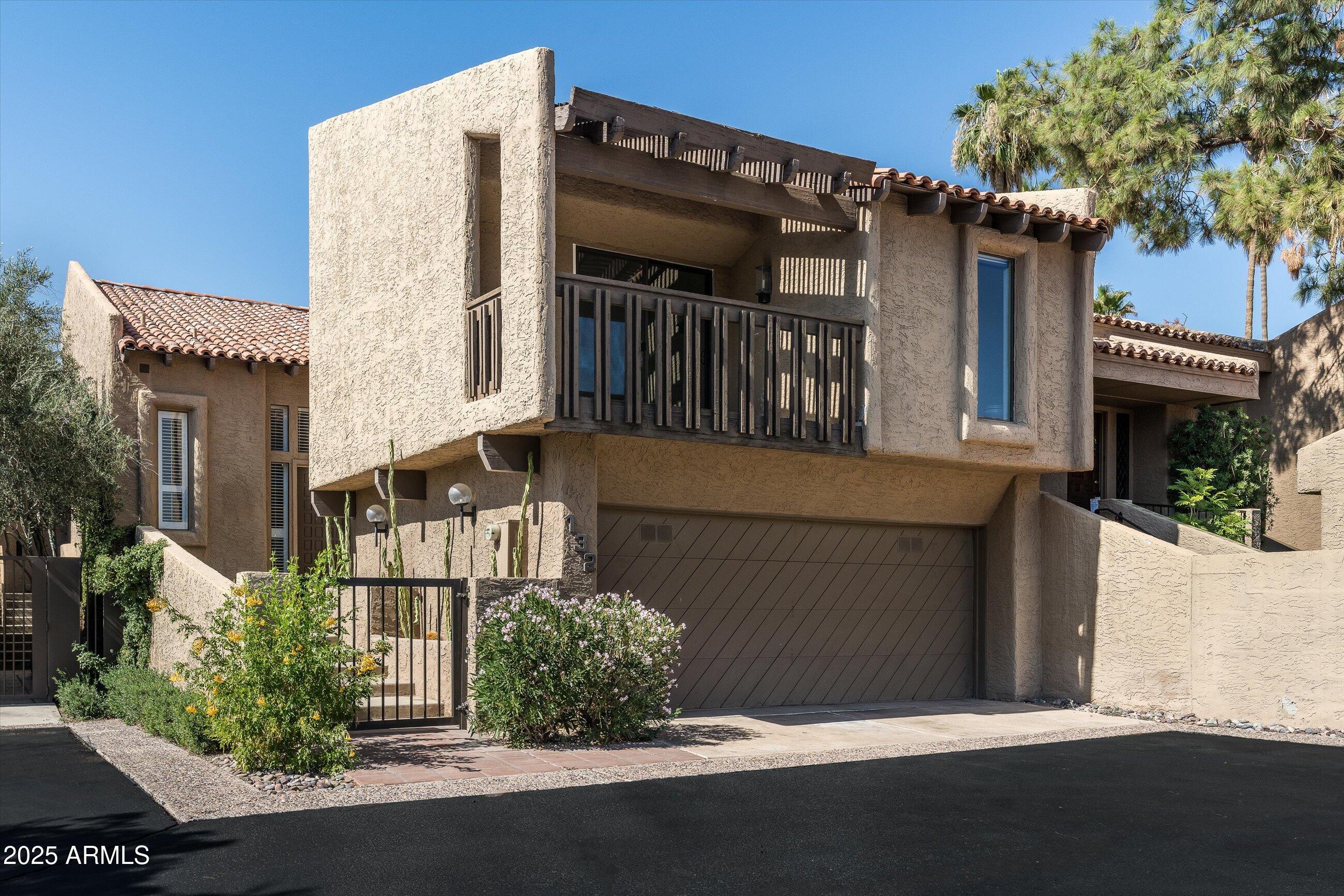 4434 E CAMELBACK Road, 132