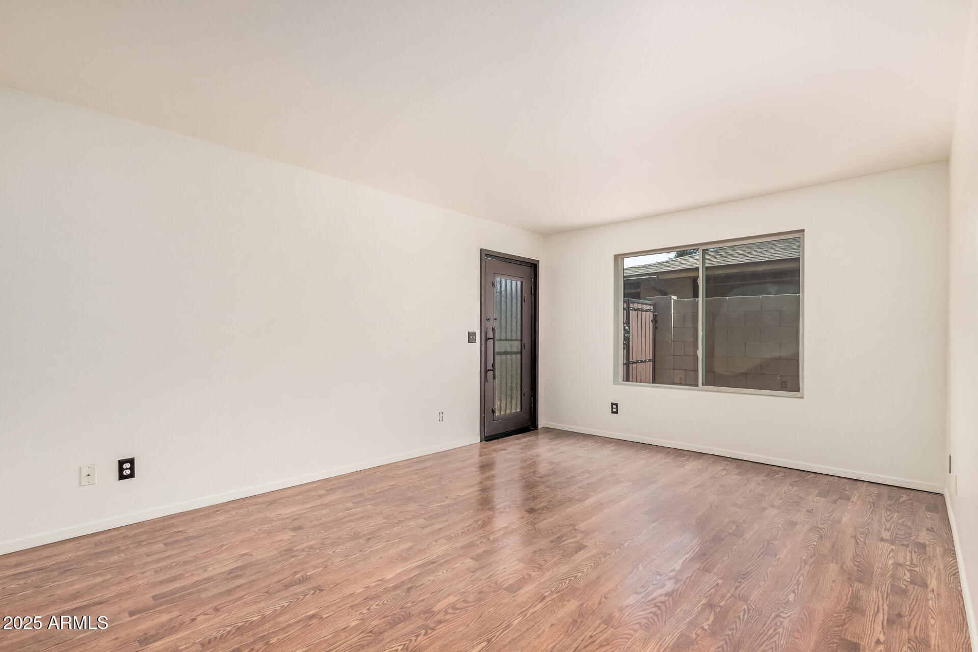 1807 E JAMAICA Avenue