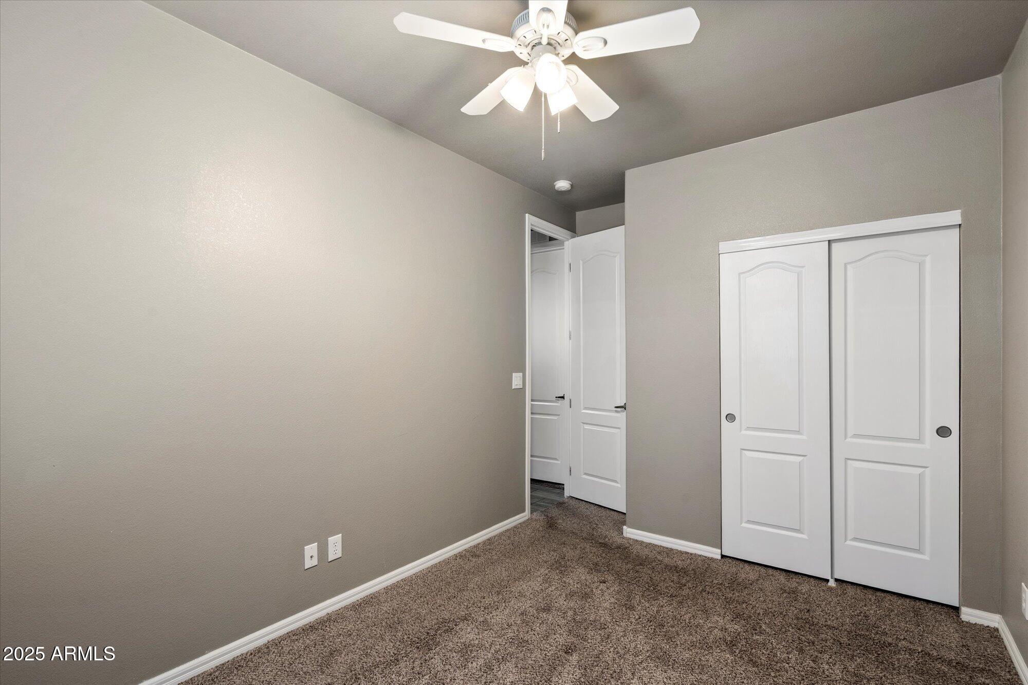 650 N Hawes Road, 3424