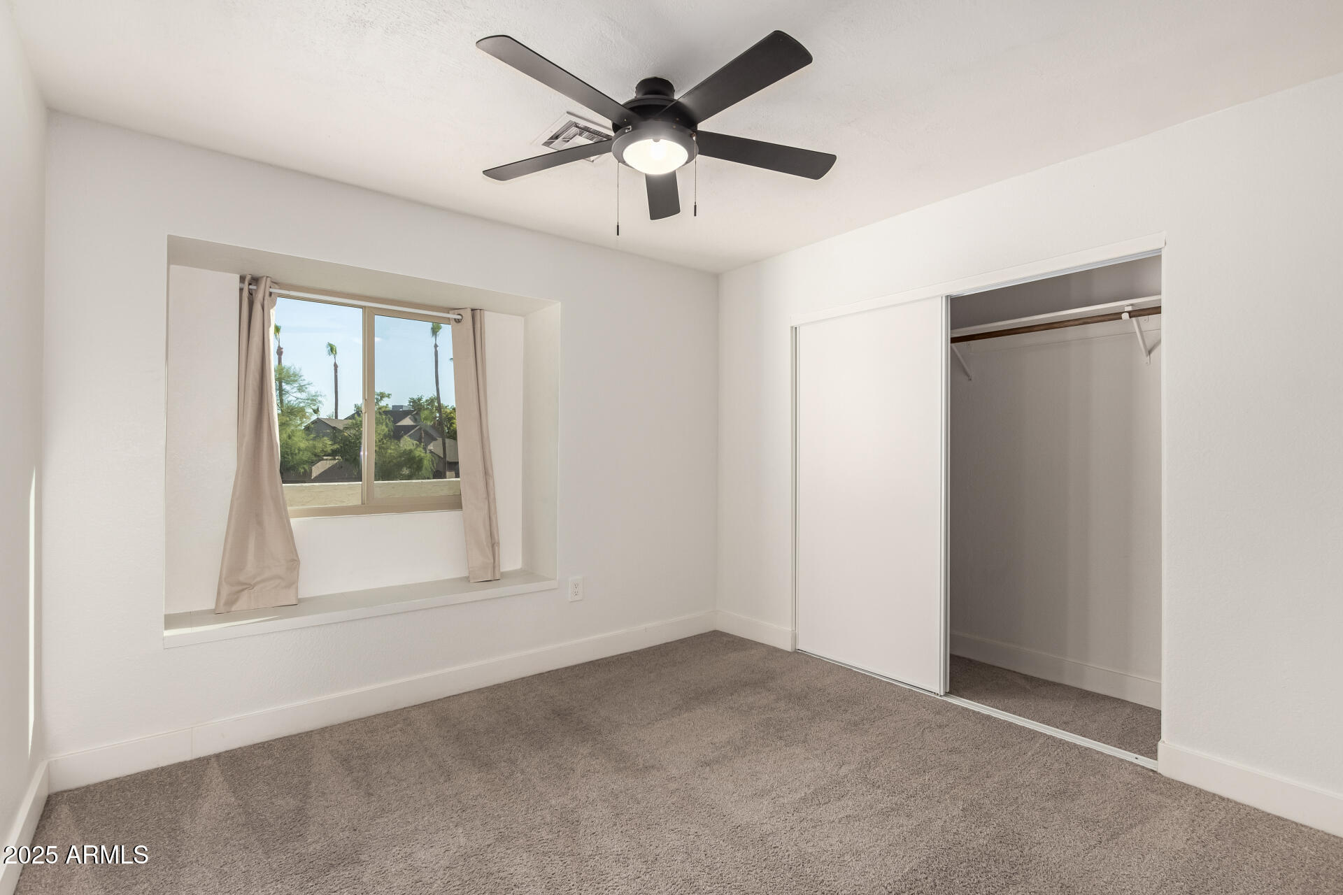 1621 N CHIPPEWA Drive