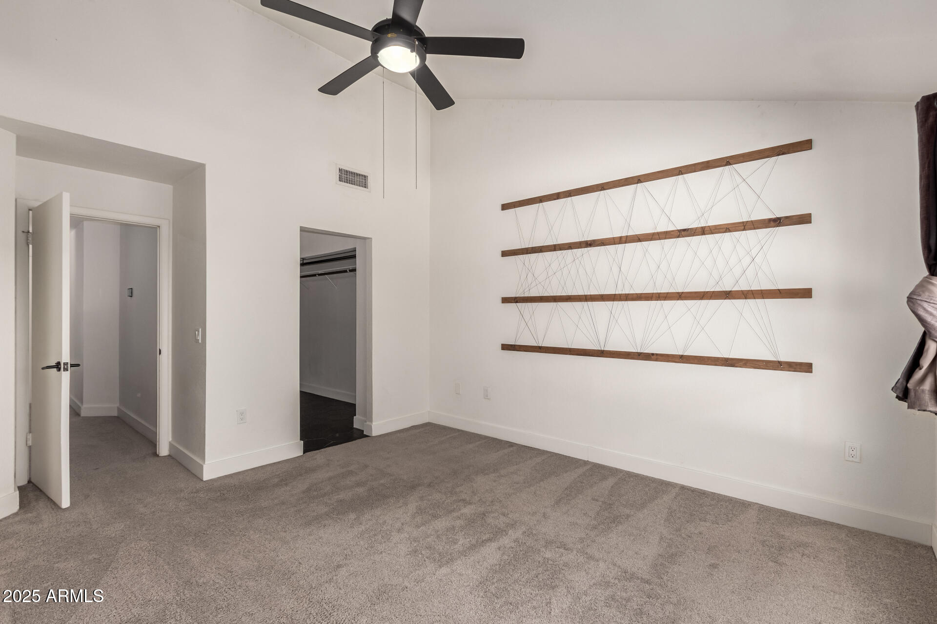 1621 N CHIPPEWA Drive