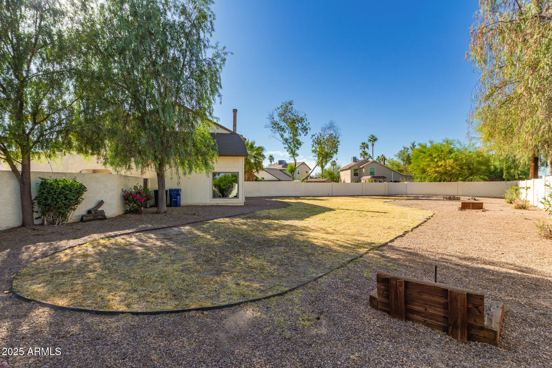 1621 N CHIPPEWA Drive