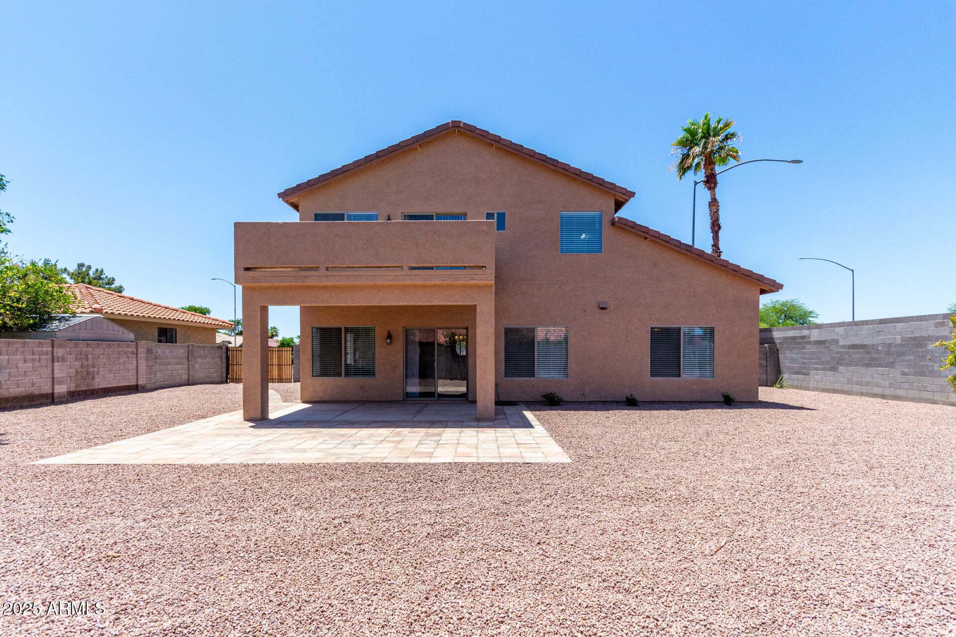 2213 N ASHBROOK Circle