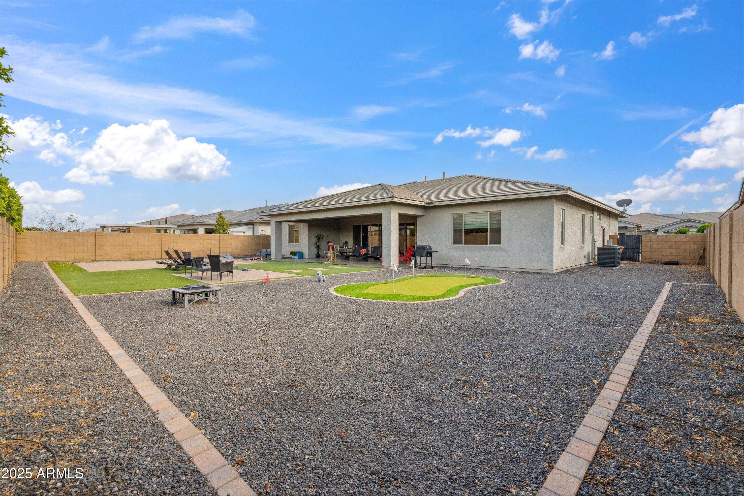 23060 E SONOQUI Boulevard