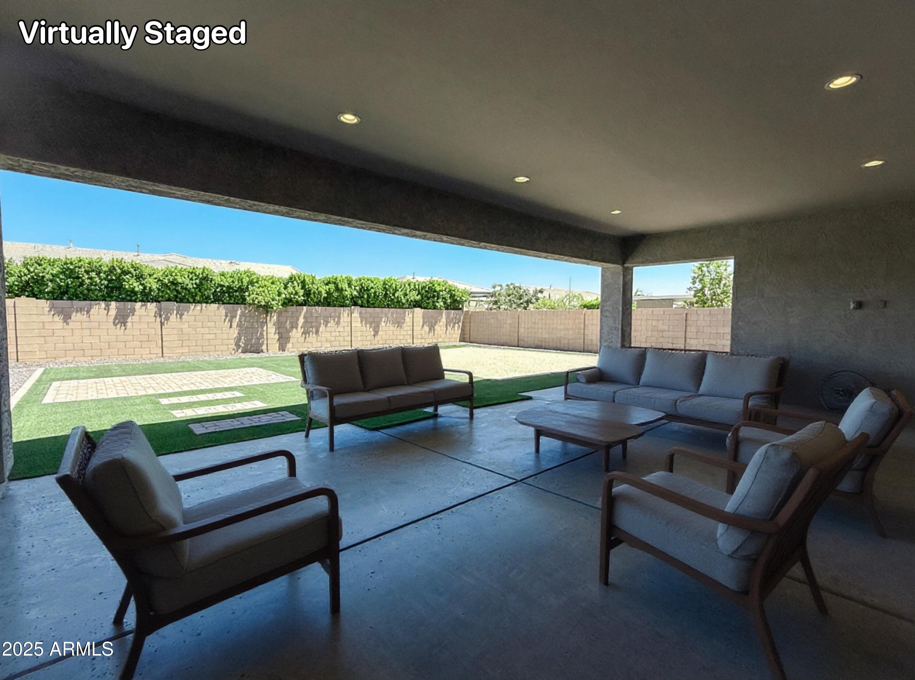 23060 E SONOQUI Boulevard