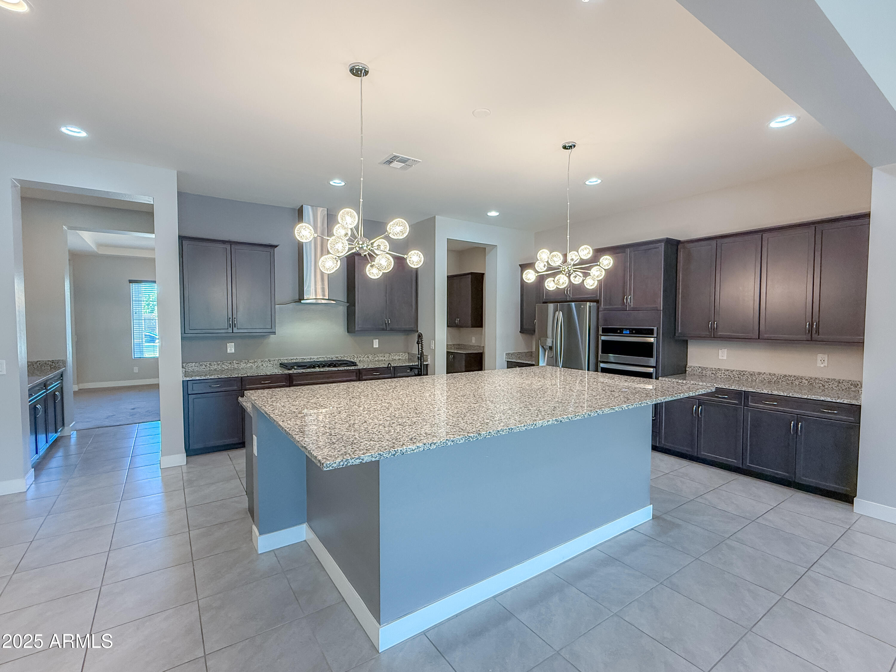 23060 E SONOQUI Boulevard