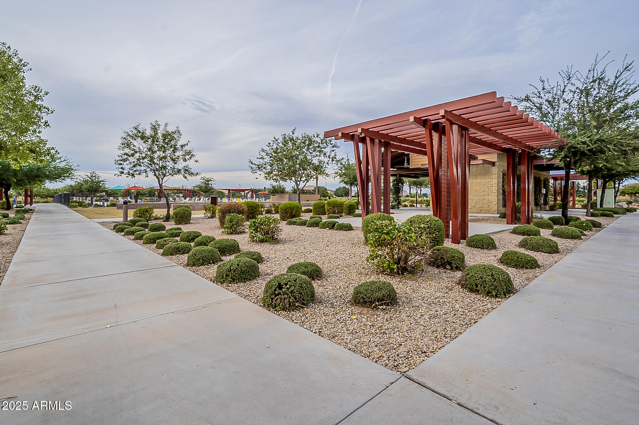 23060 E SONOQUI Boulevard
