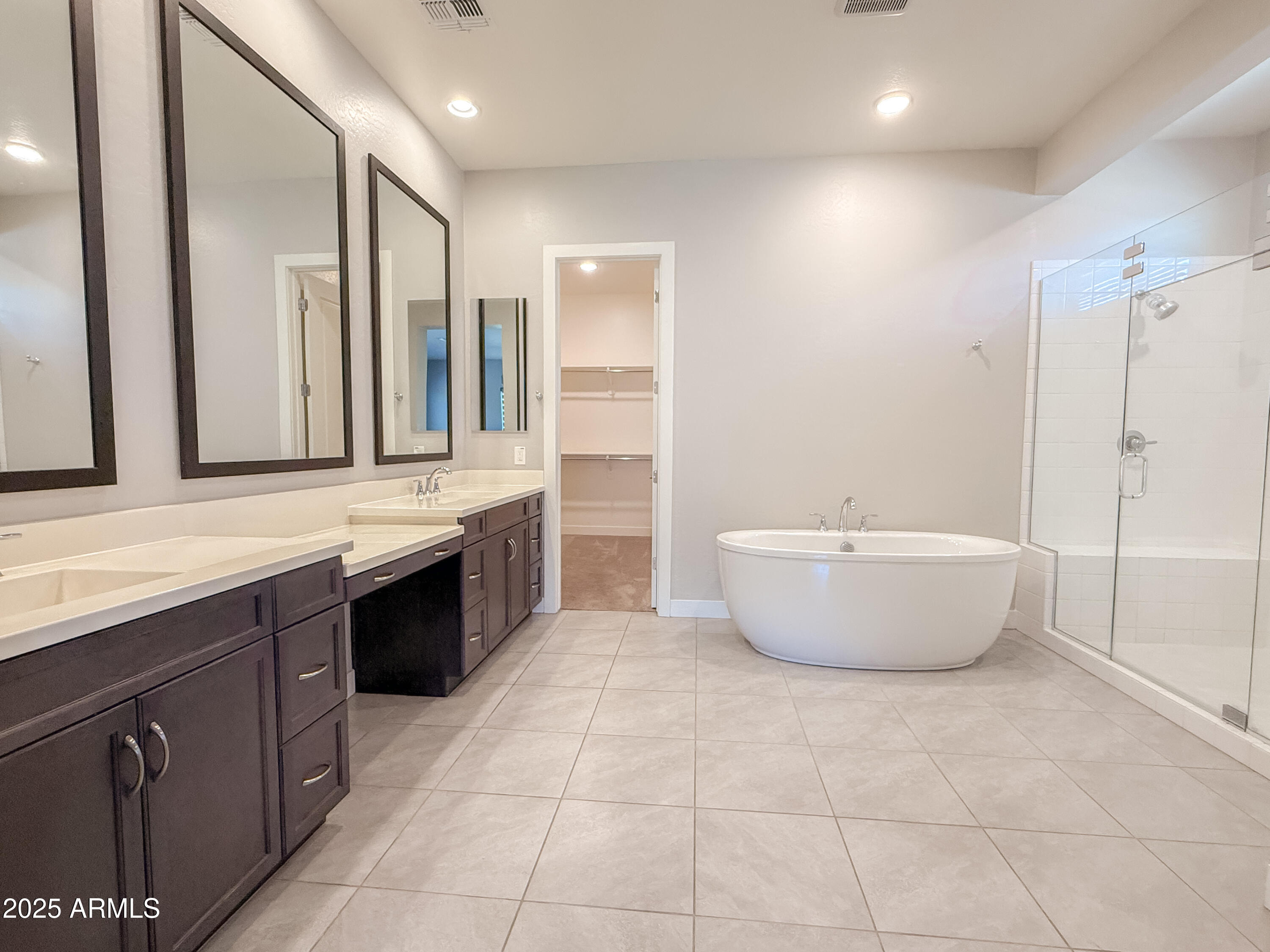 23060 E SONOQUI Boulevard