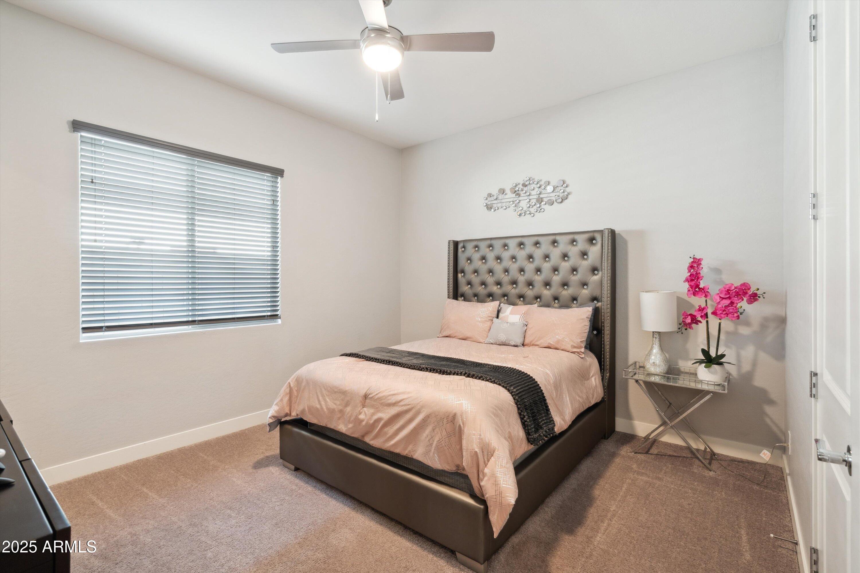 23060 E SONOQUI Boulevard
