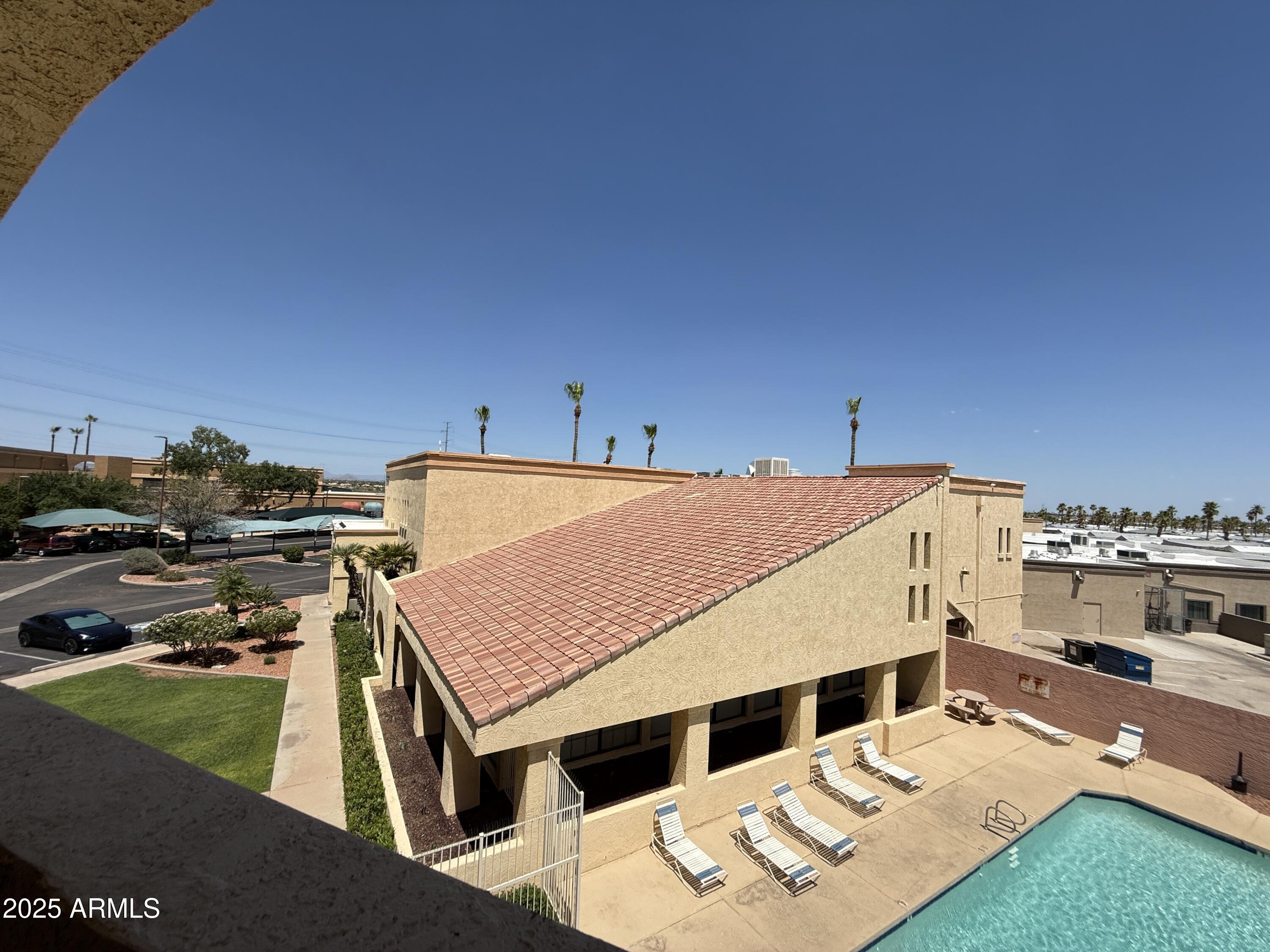 12221 W BELL Road 363