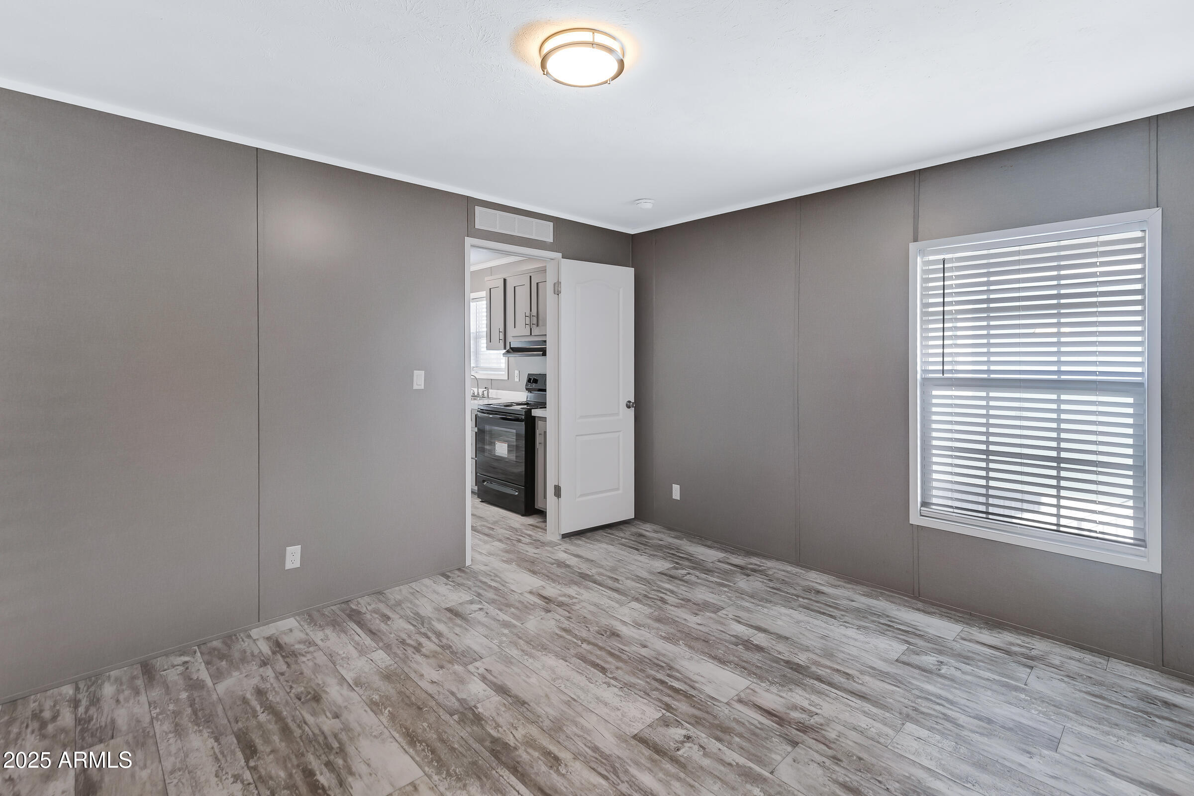 320 E McKellips Road, 4