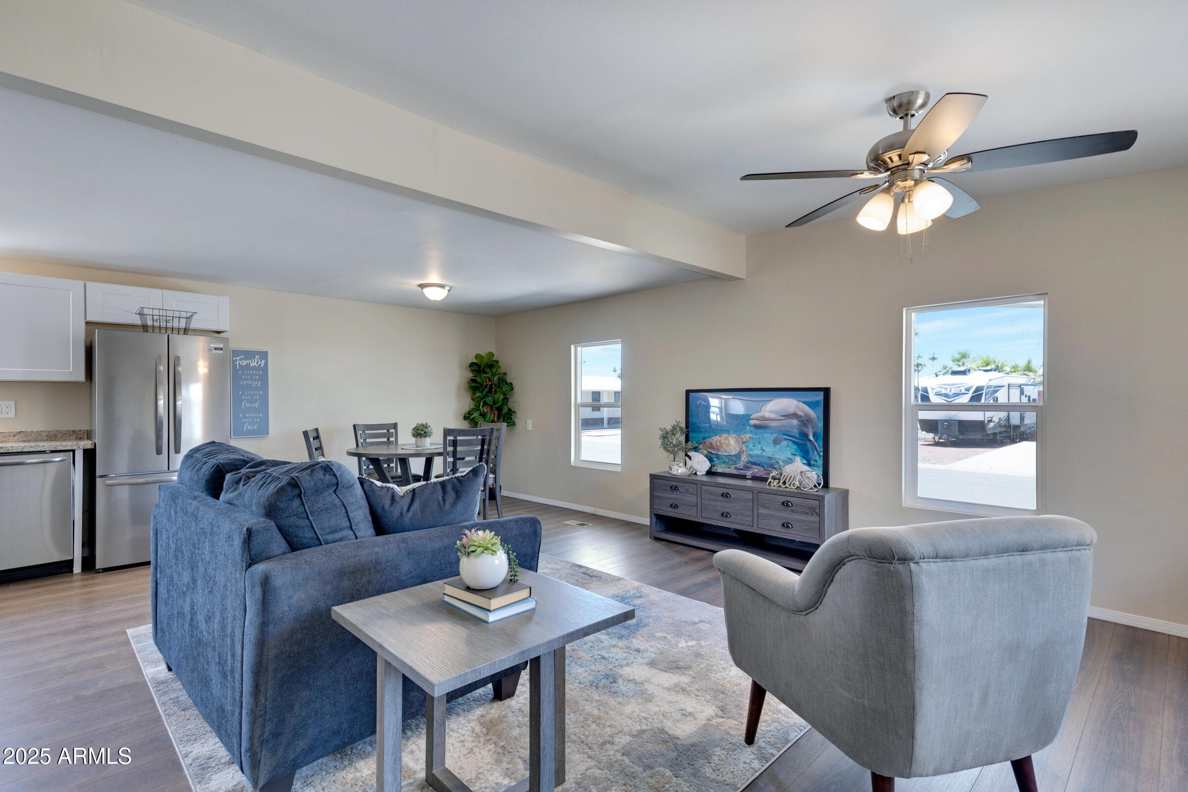 320 E McKellips Road, 44