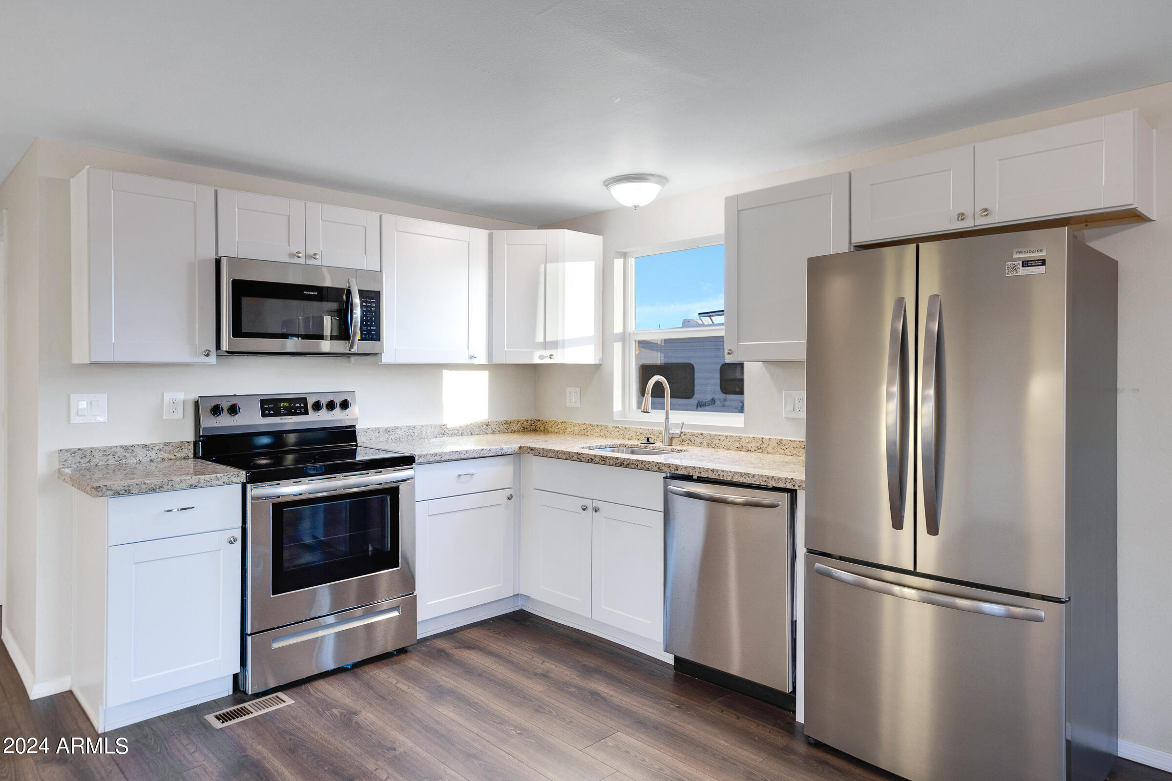 320 E McKellips Road, 44