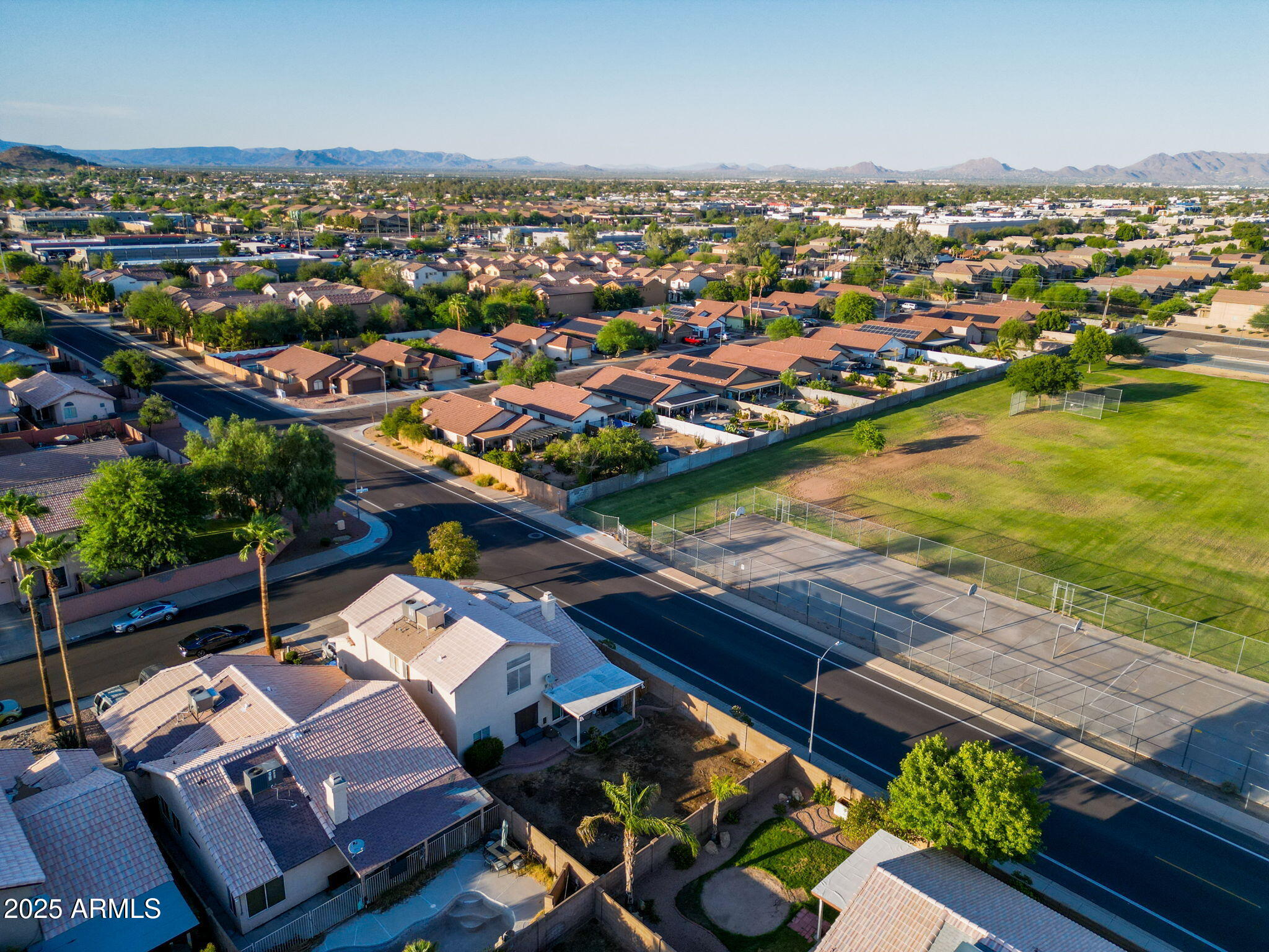 1949 E AIRE LIBRE Avenue