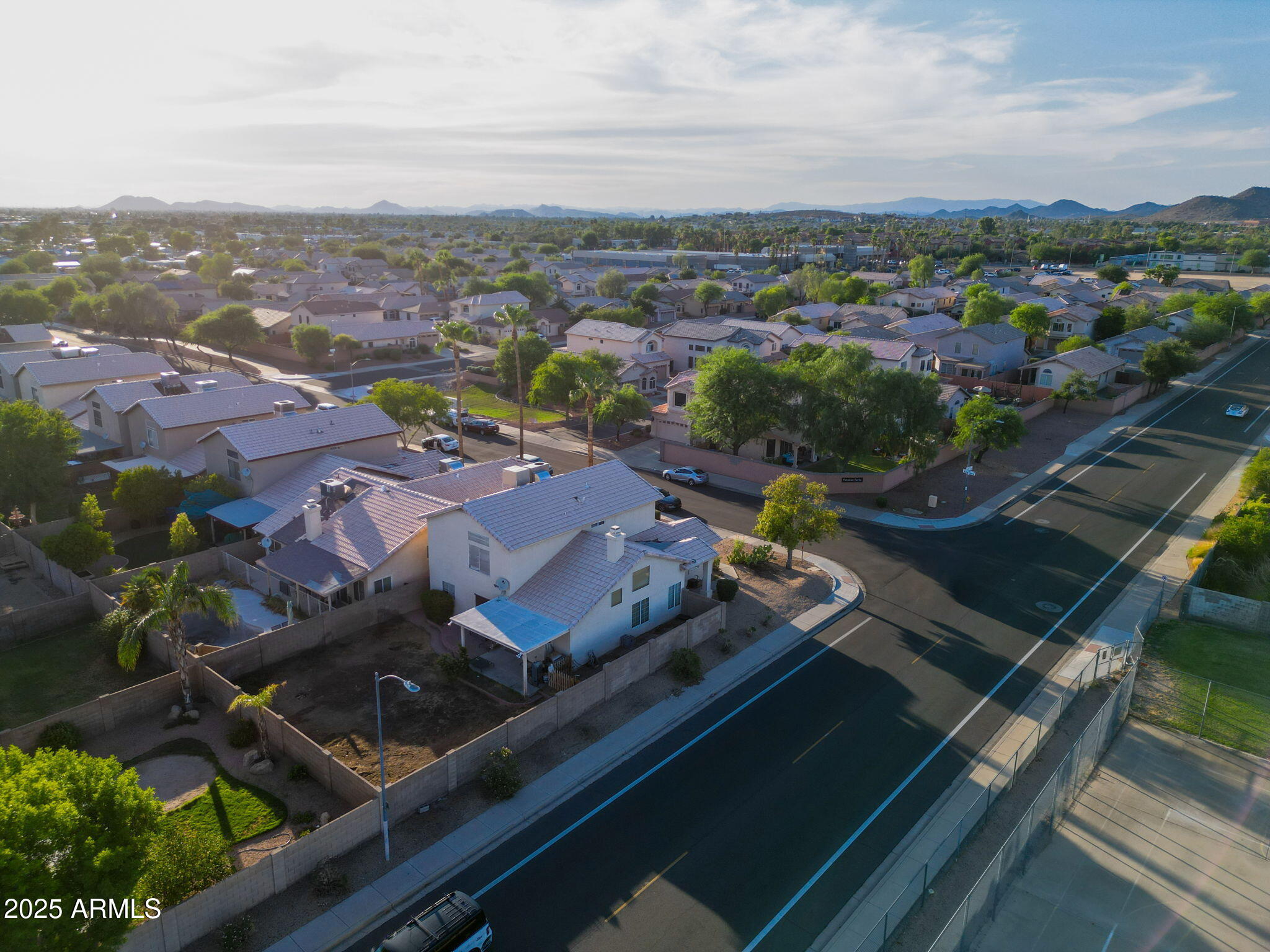 1949 E AIRE LIBRE Avenue