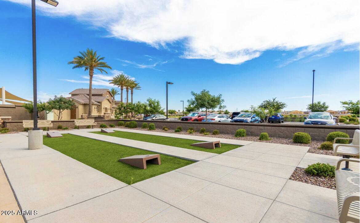 2857 W SANTA FE Drive