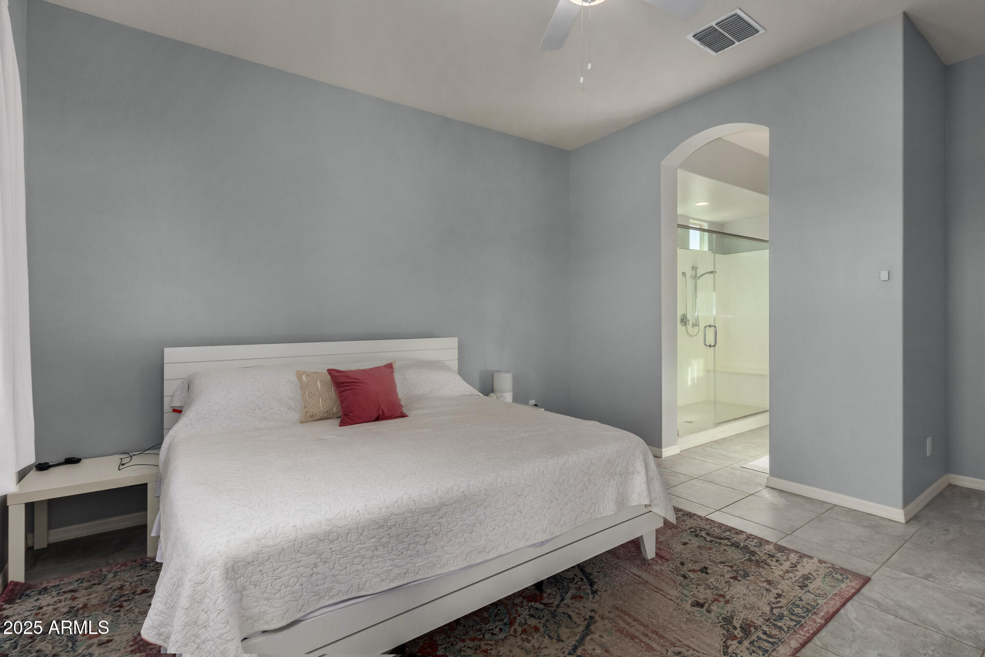 2857 W SANTA FE Drive