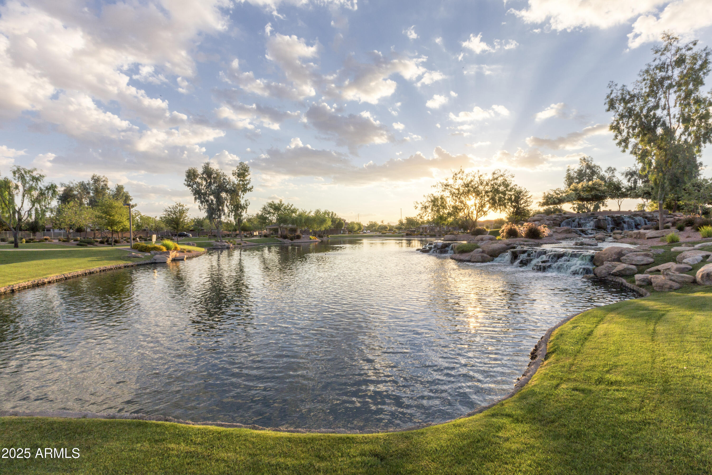 2576 E IRONSIDE Court