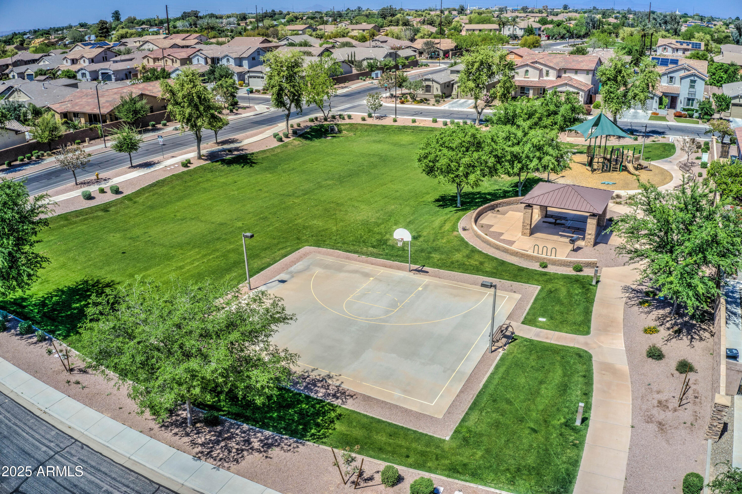 2576 E IRONSIDE Court