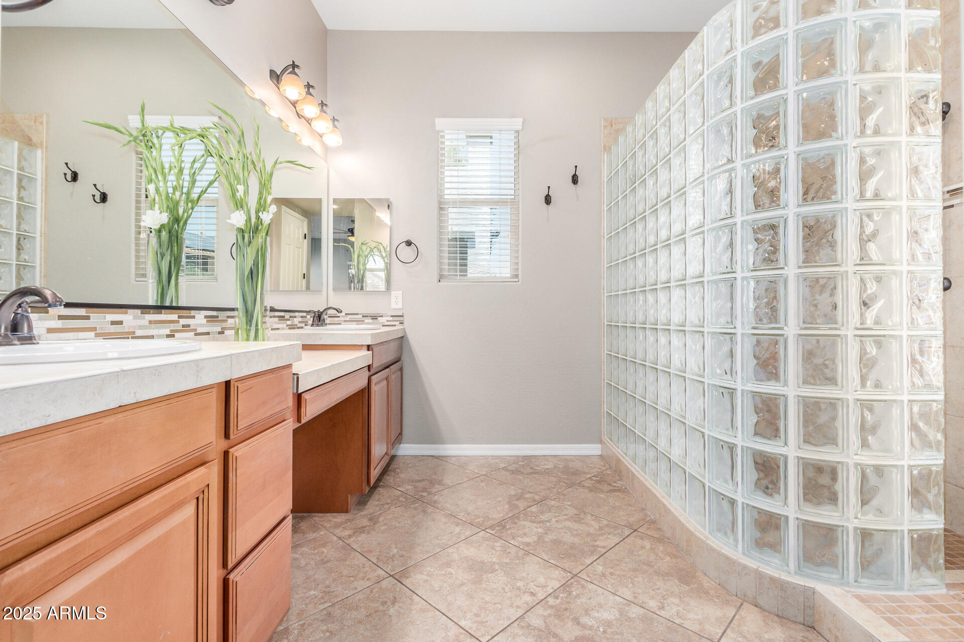 2576 E IRONSIDE Court