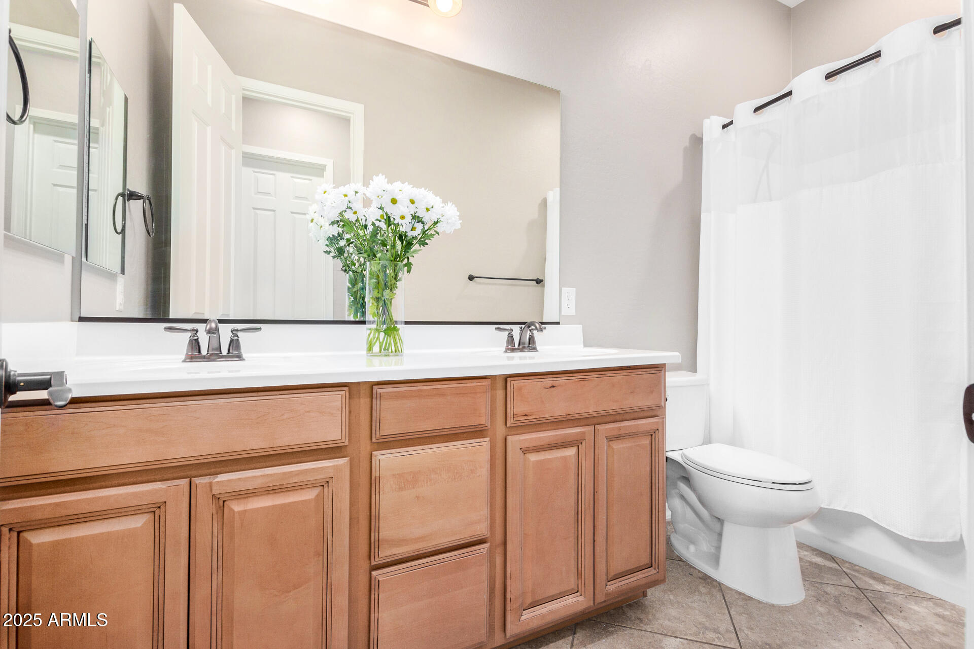 2576 E IRONSIDE Court