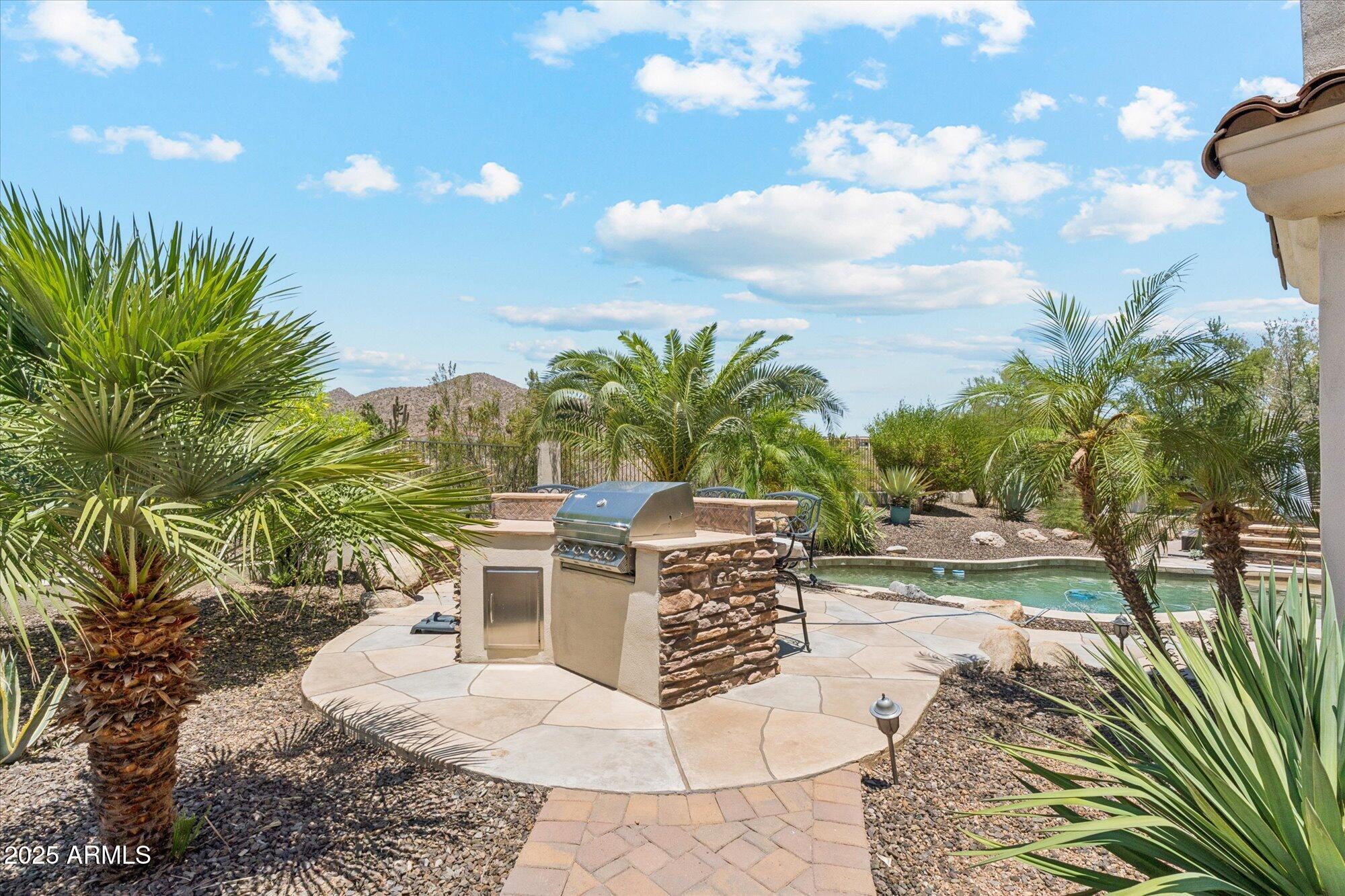 8540 E MCDOWELL Road, 10