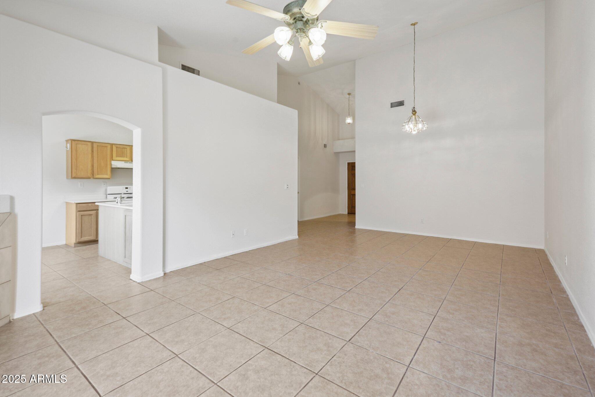 45 E 9TH Place, 31, Mesa Unit: 31