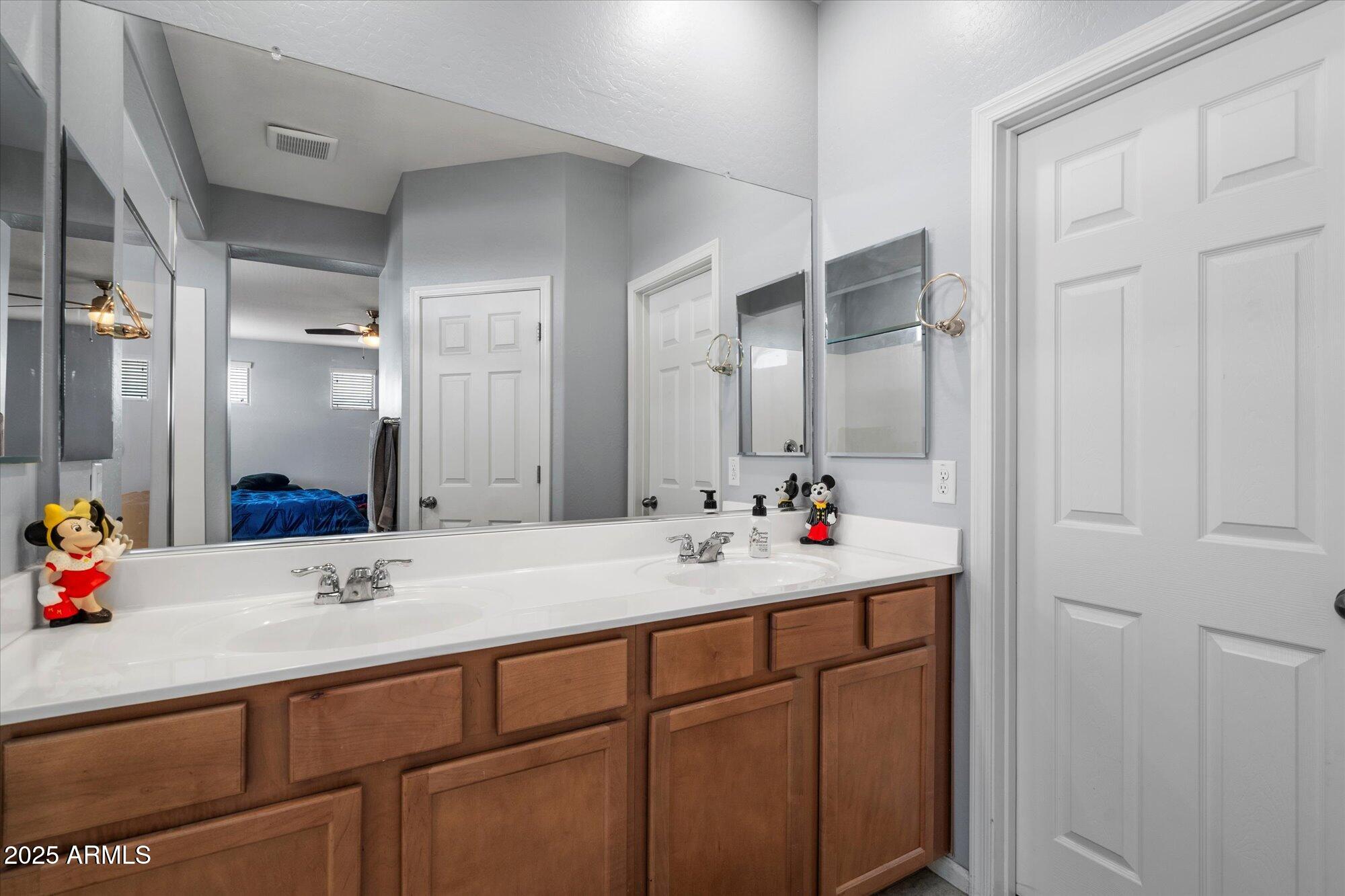 284 N 199TH Drive