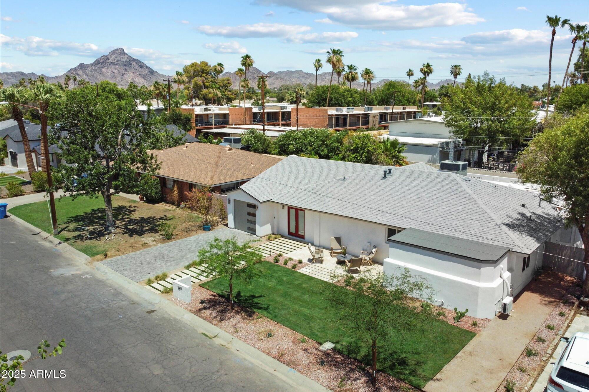 5217 N 18TH Place