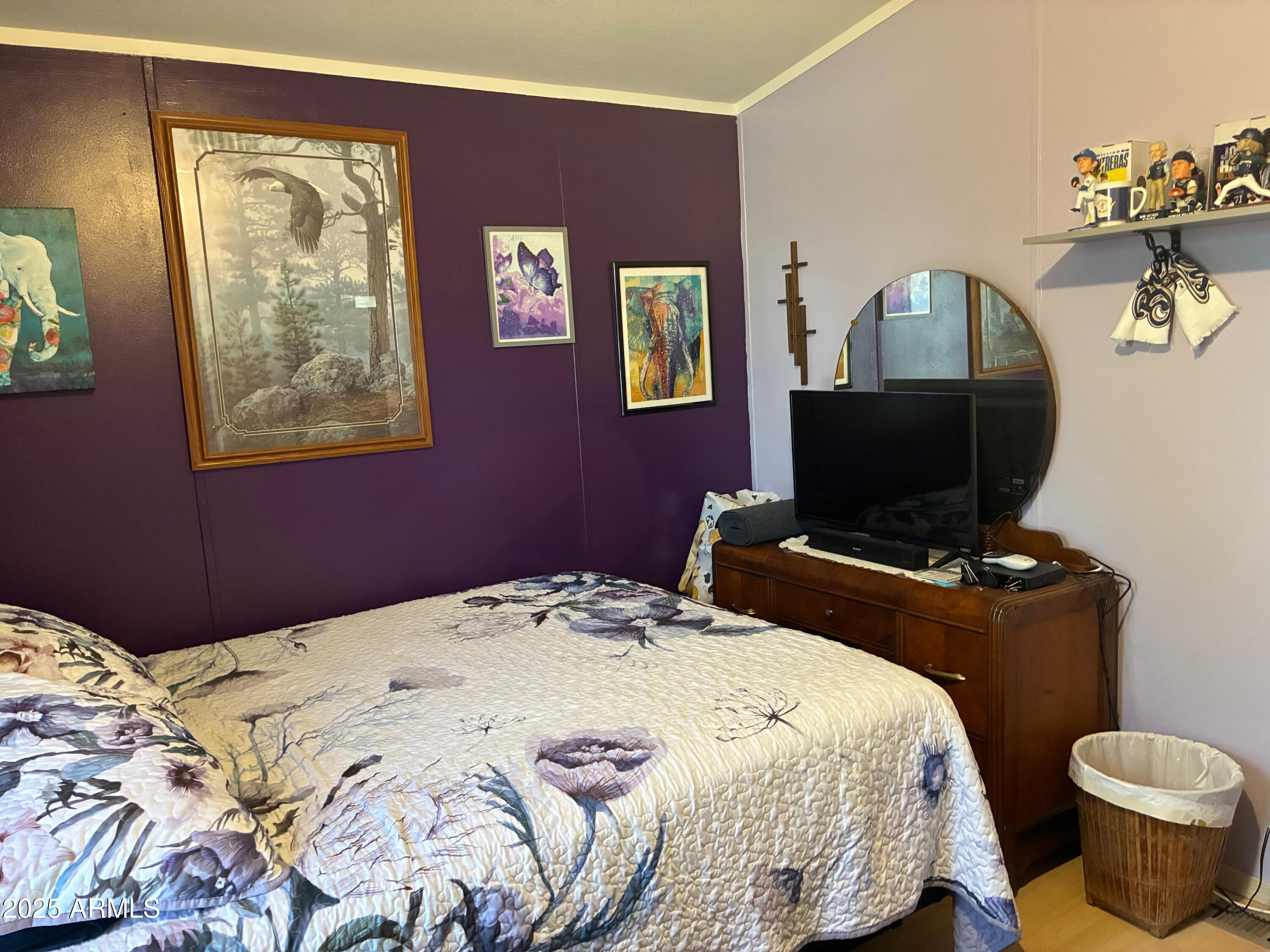 980 E Broadway Avenue, 37