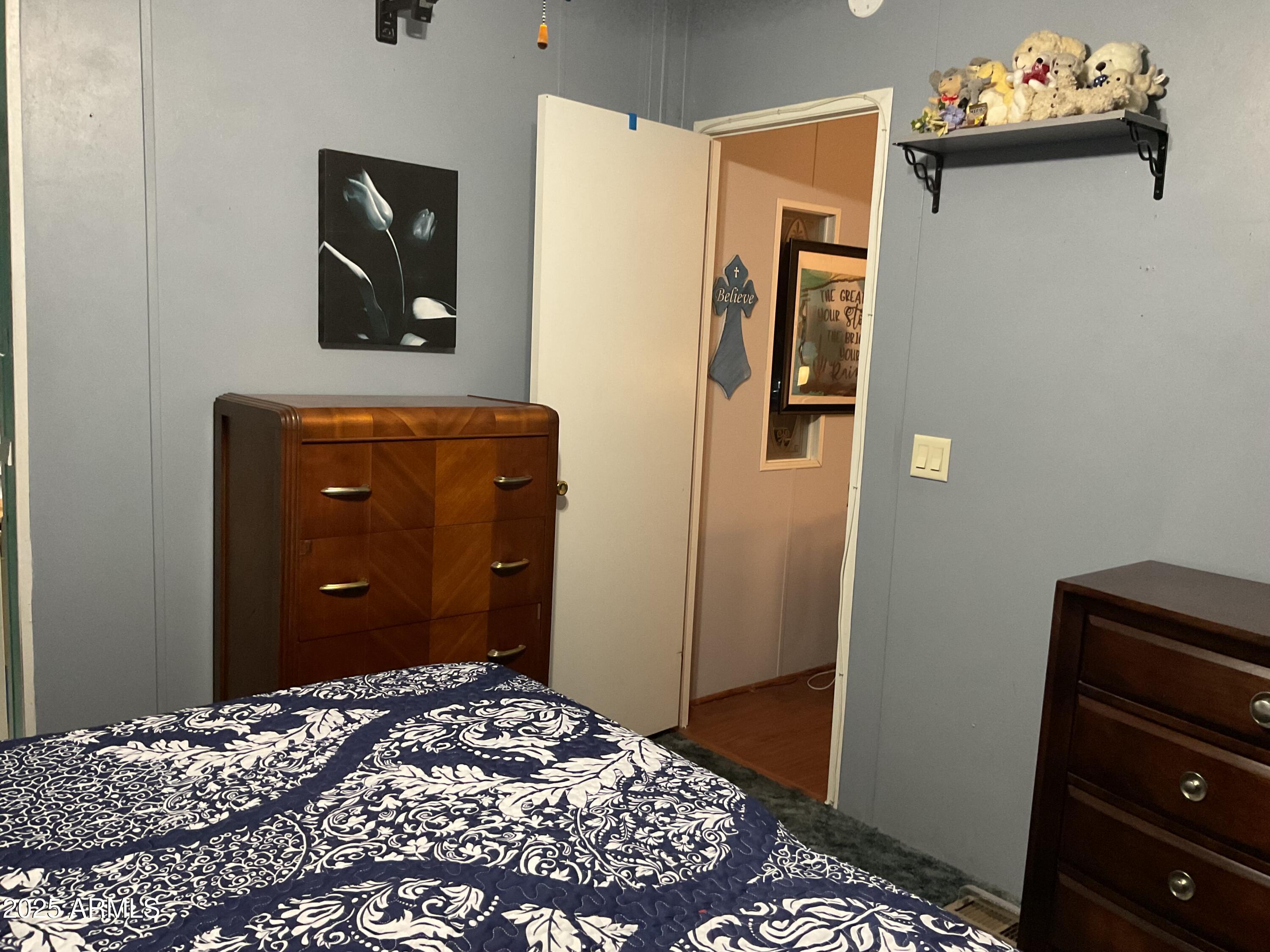 980 E Broadway Avenue, 37