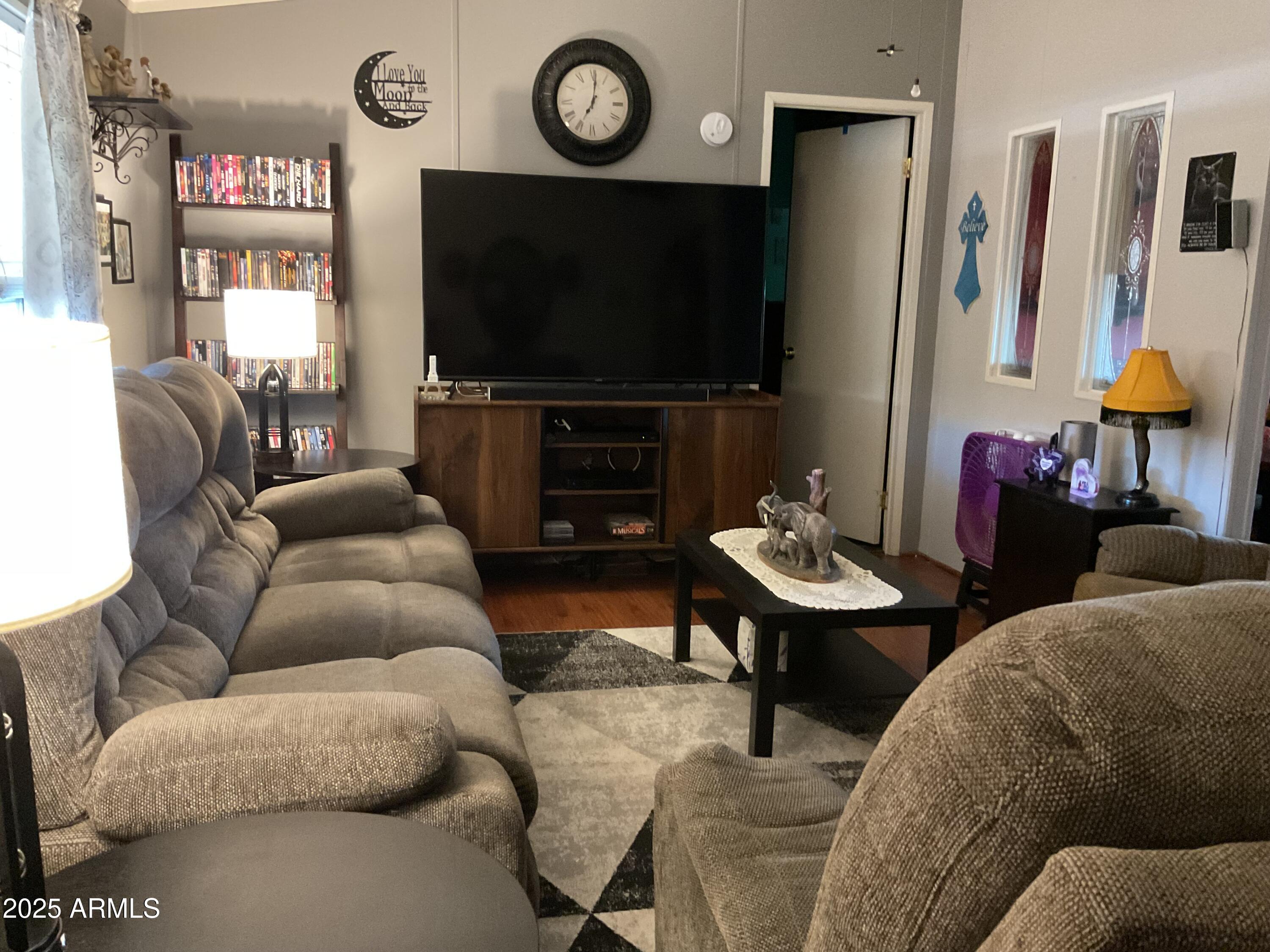 980 E Broadway Avenue, 37