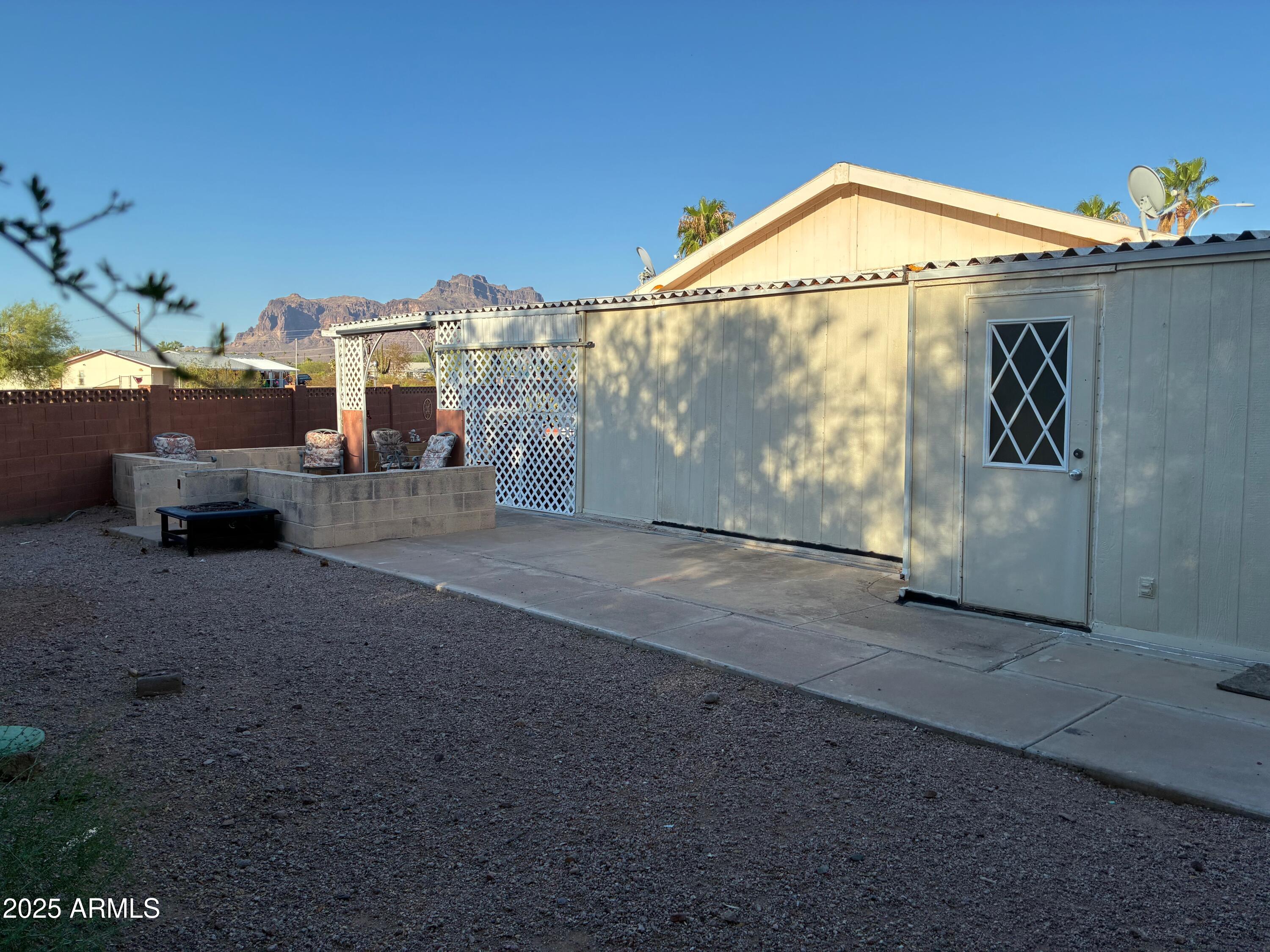980 E Broadway Avenue, 37