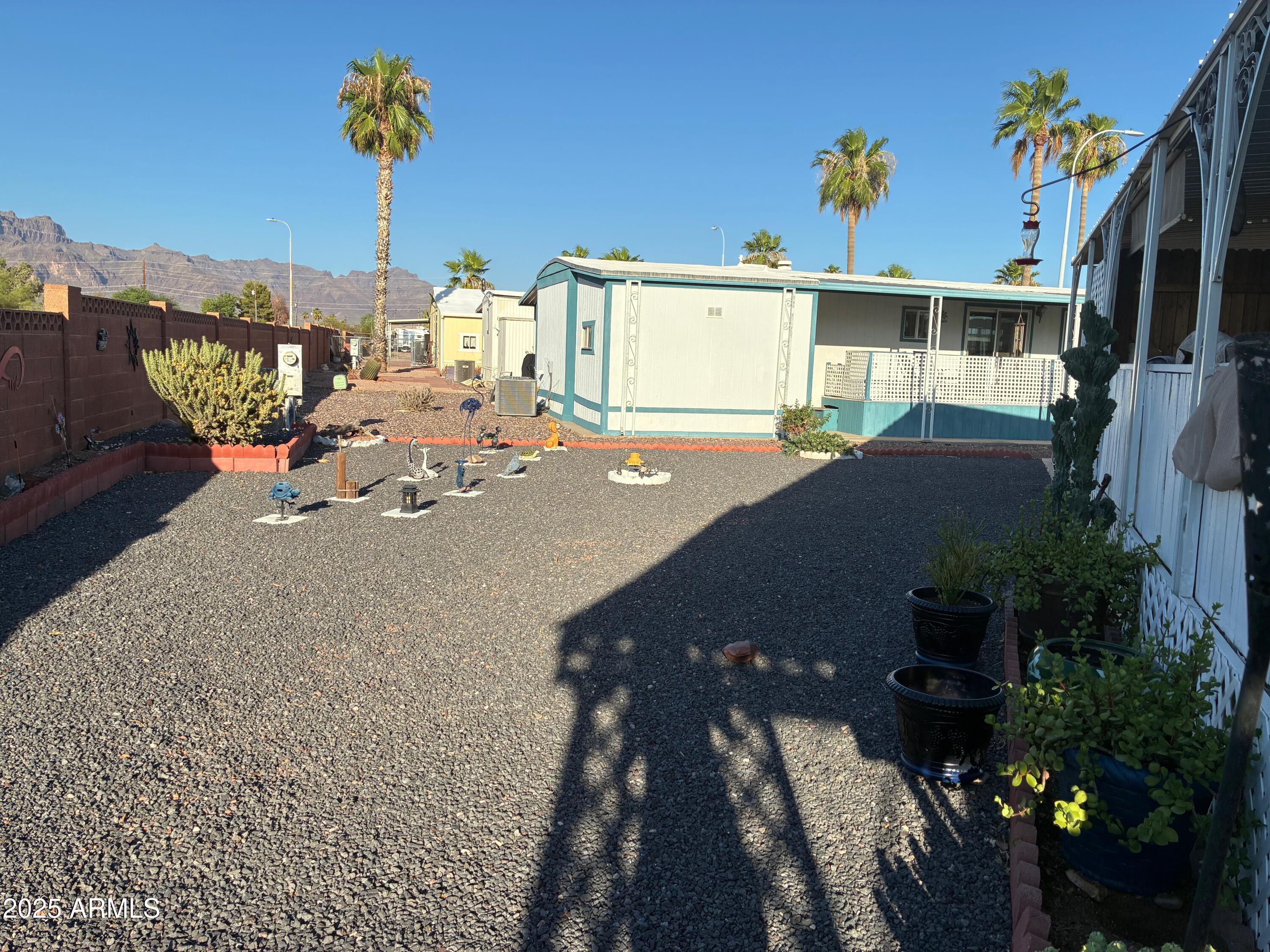980 E Broadway Avenue, 37