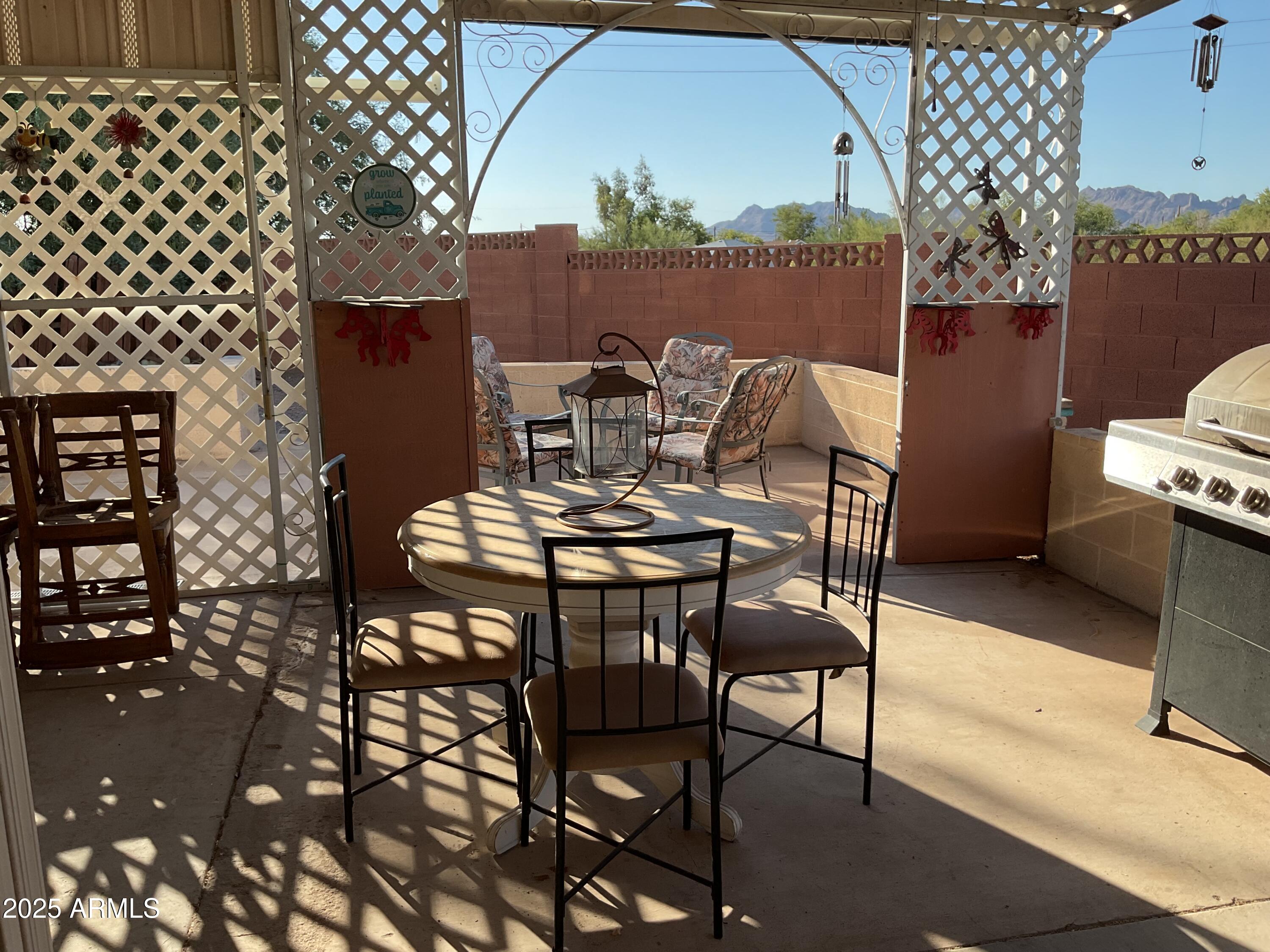 980 E Broadway Avenue, 37