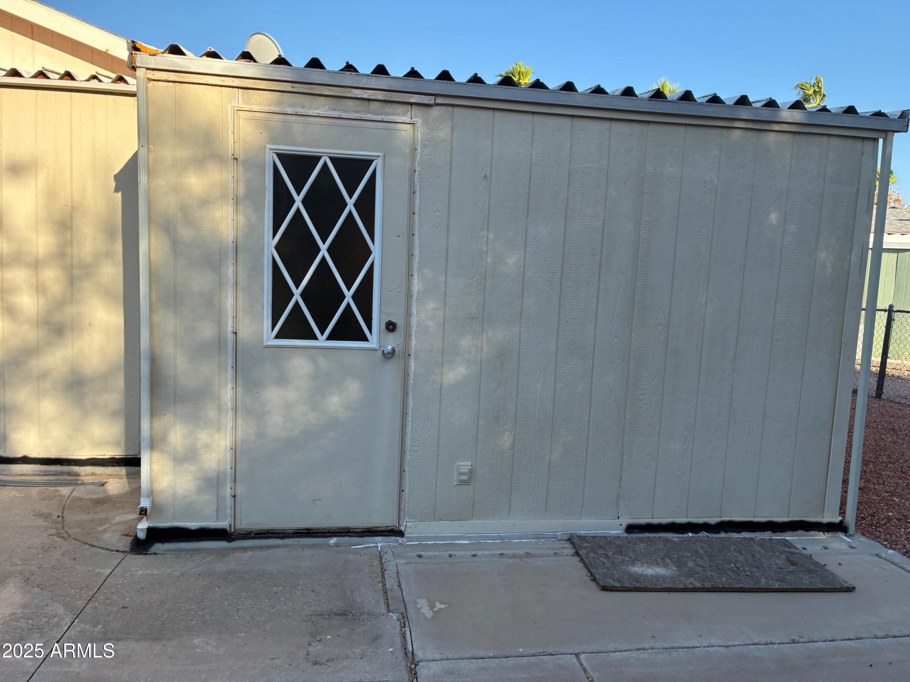980 E Broadway Avenue, 37