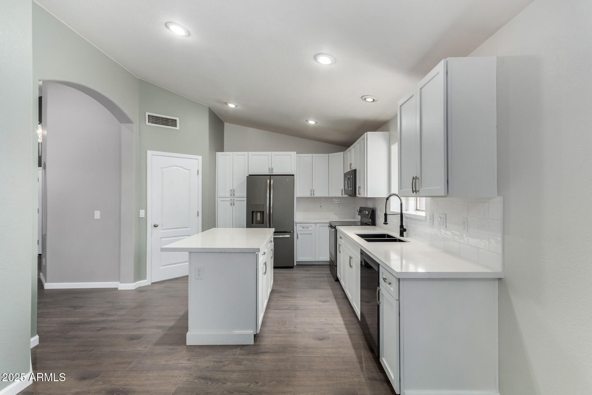 2236 E SARATOGA Street