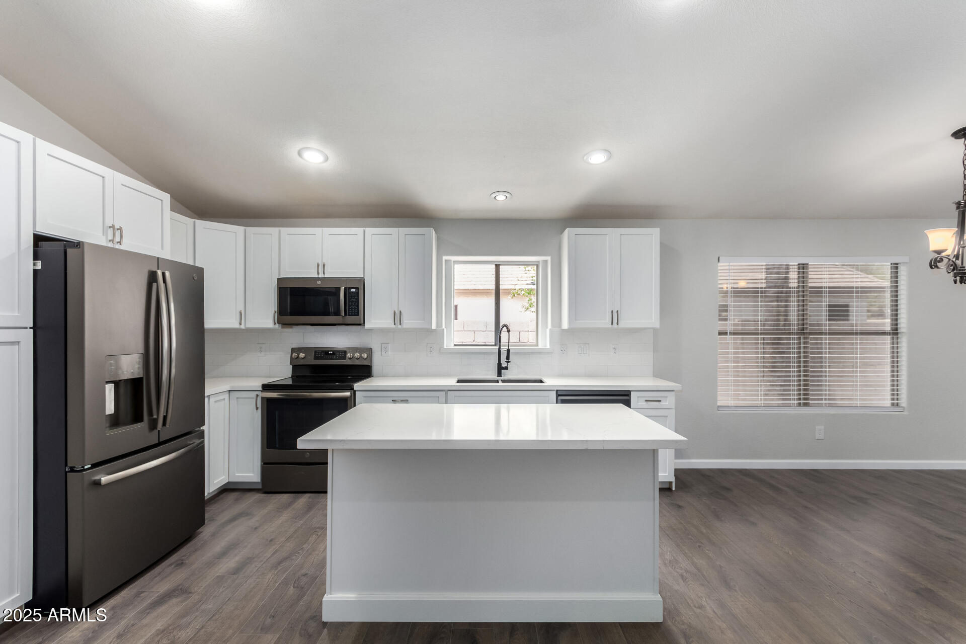 2236 E SARATOGA Street