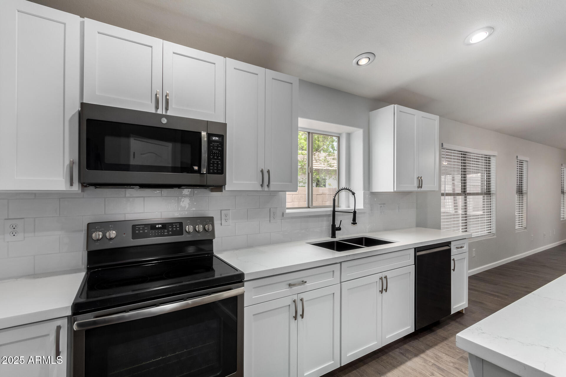 2236 E SARATOGA Street