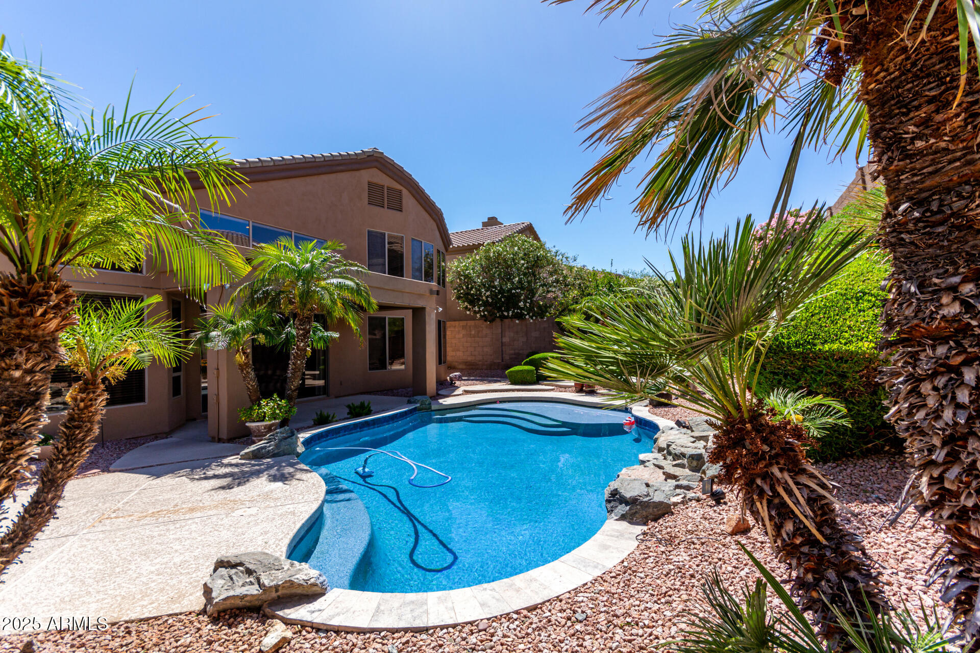 408 E SILVERWOOD Drive