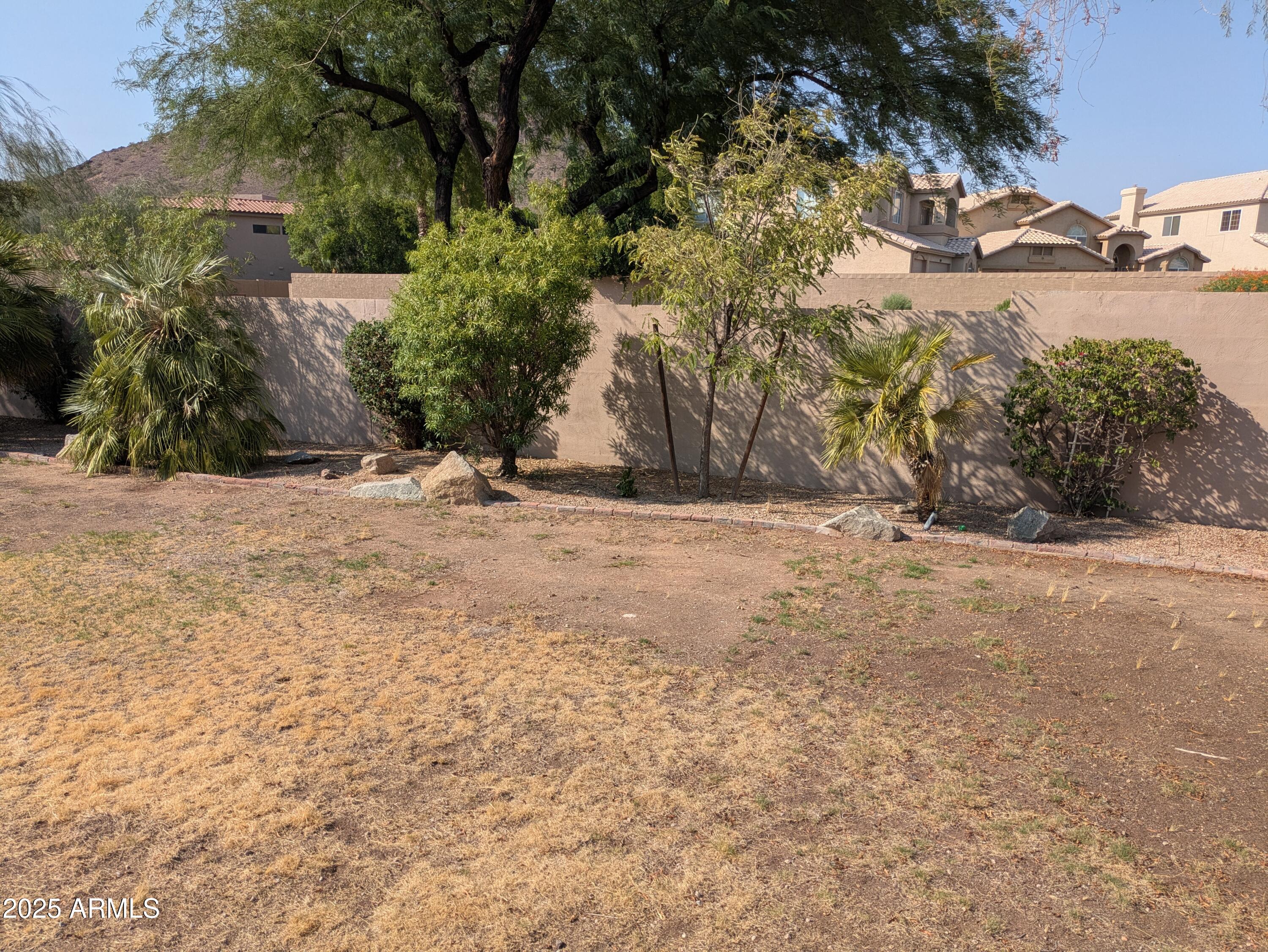 1548 E ESTRID Avenue