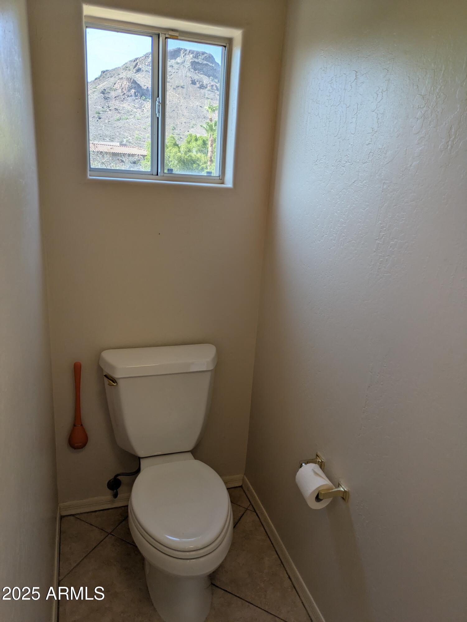 1548 E ESTRID Avenue