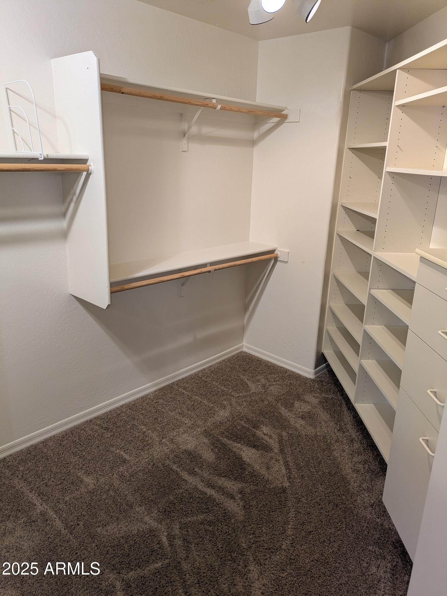 1548 E ESTRID Avenue