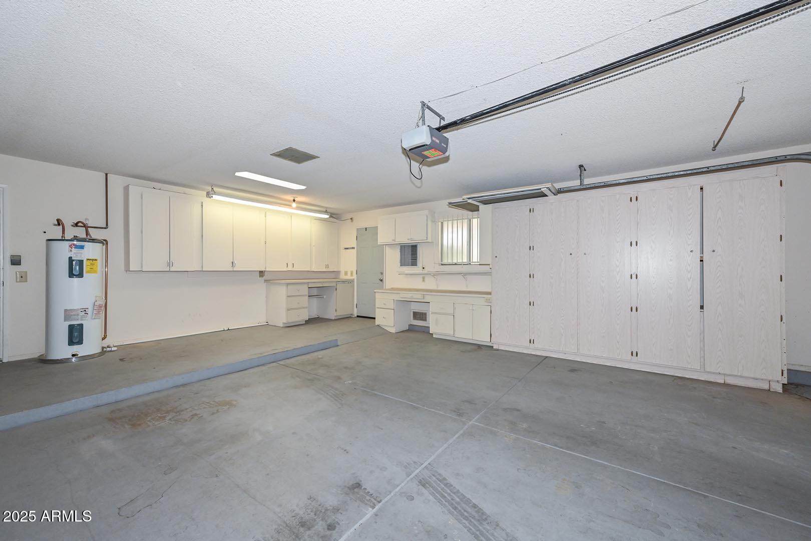 15205 N DESERT ROSE Drive