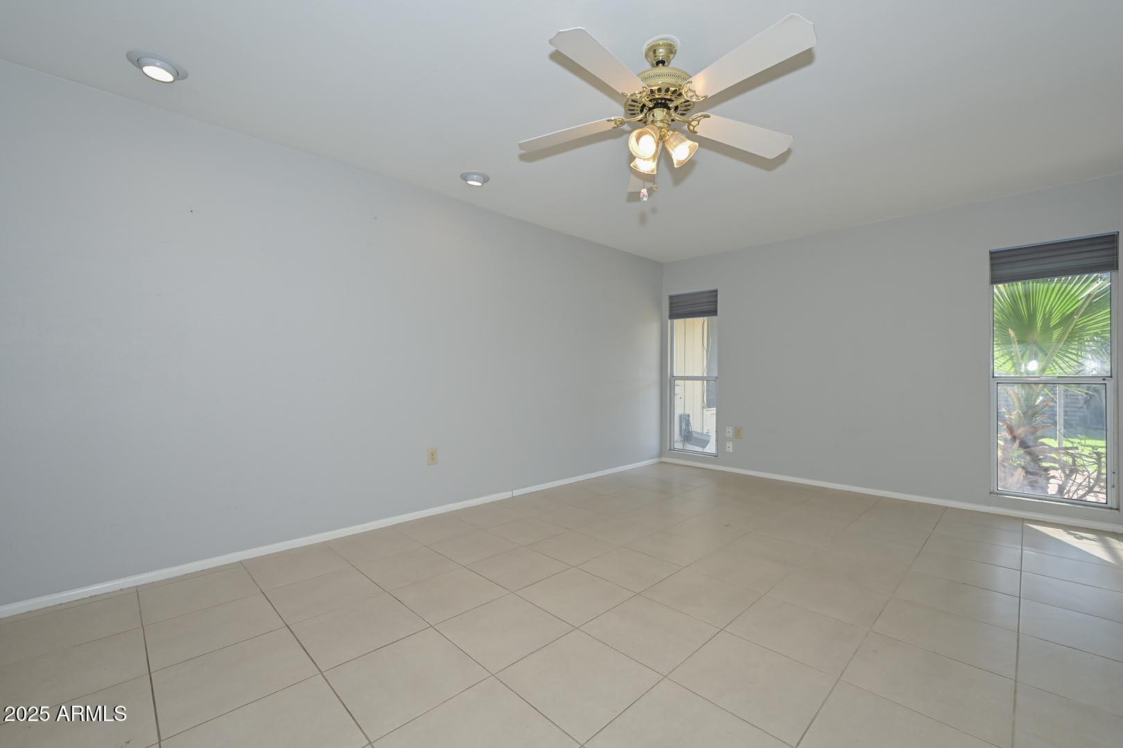 15205 N DESERT ROSE Drive