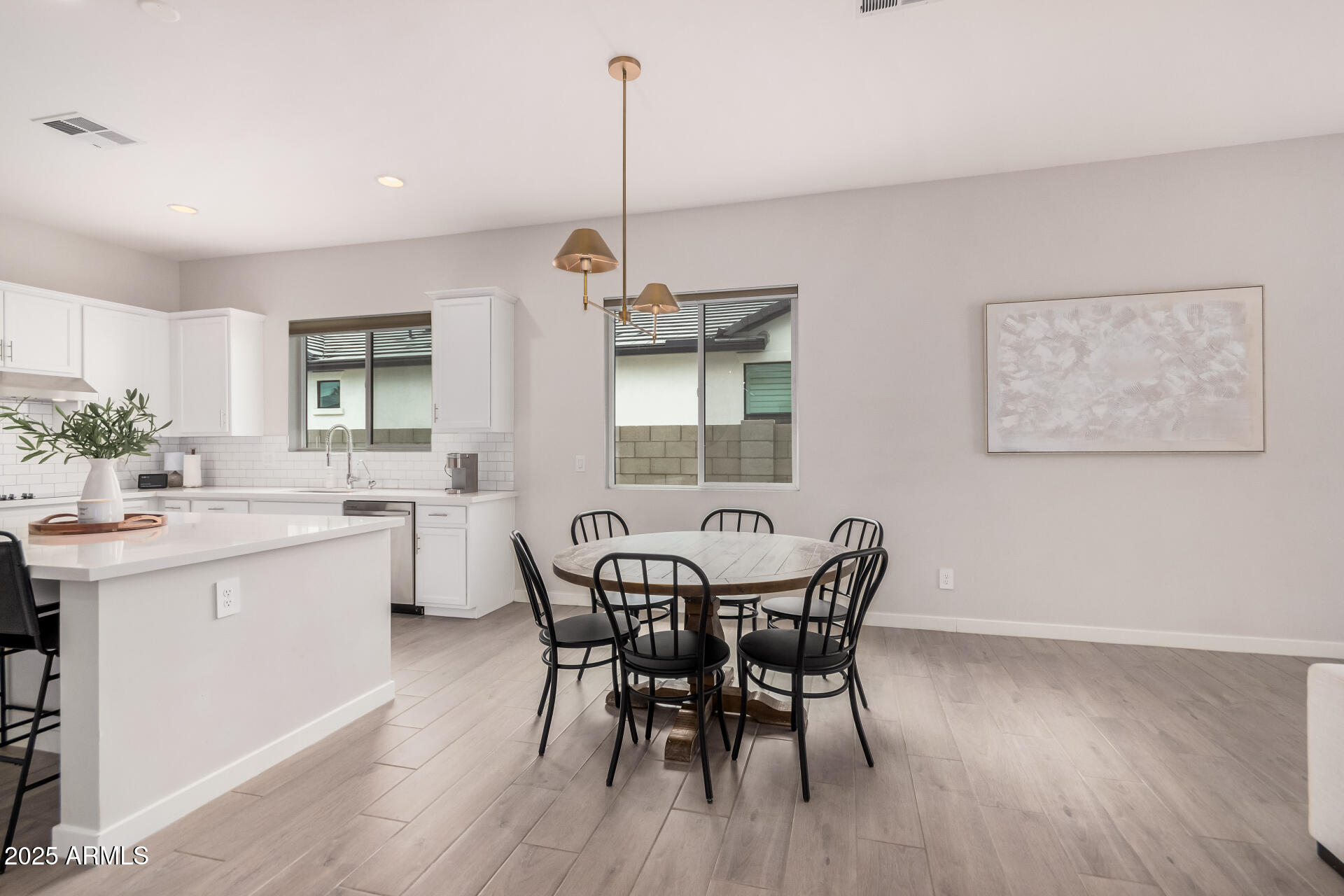 1138 E LA FORTUNA Court