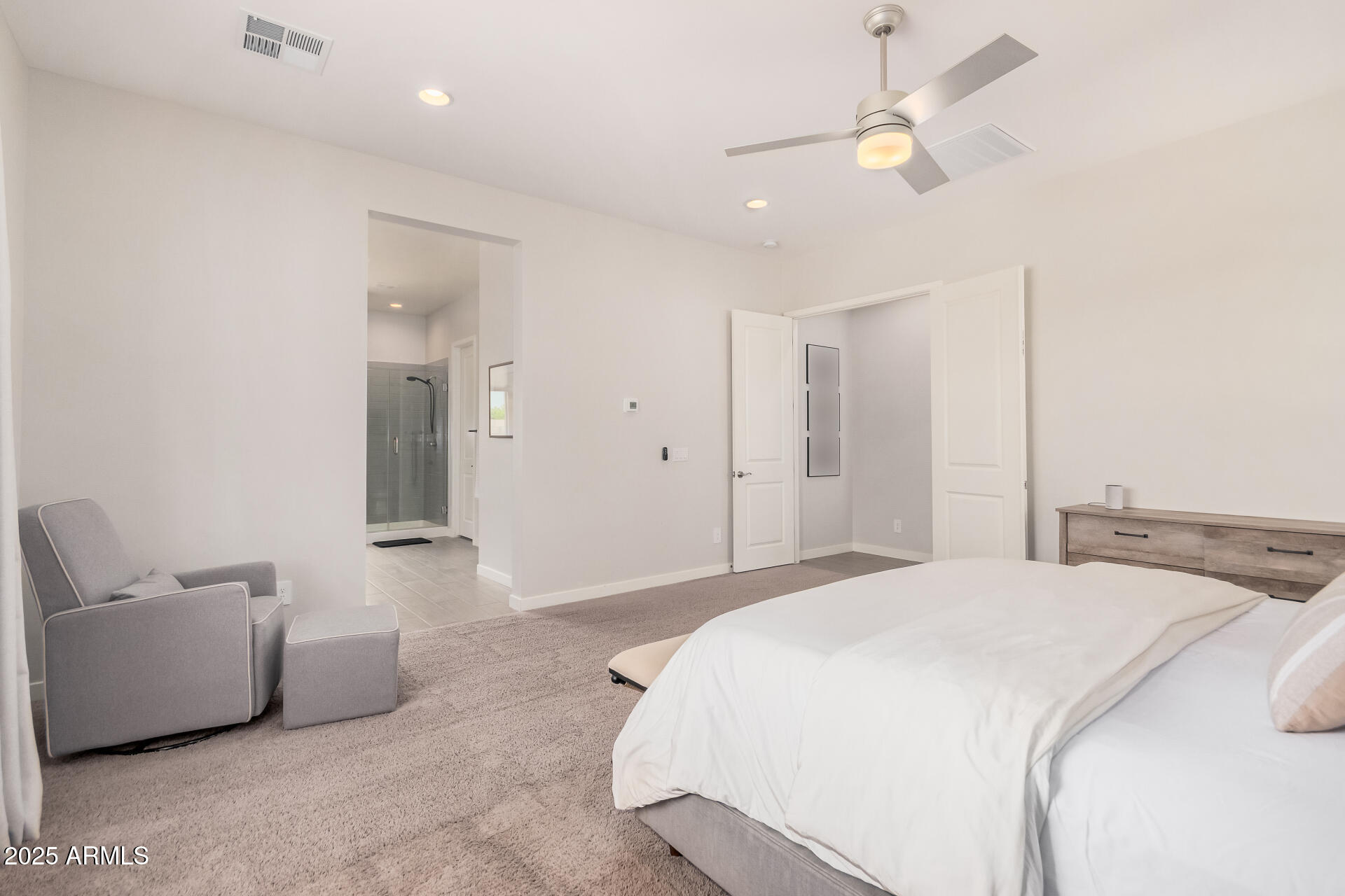 1138 E LA FORTUNA Court