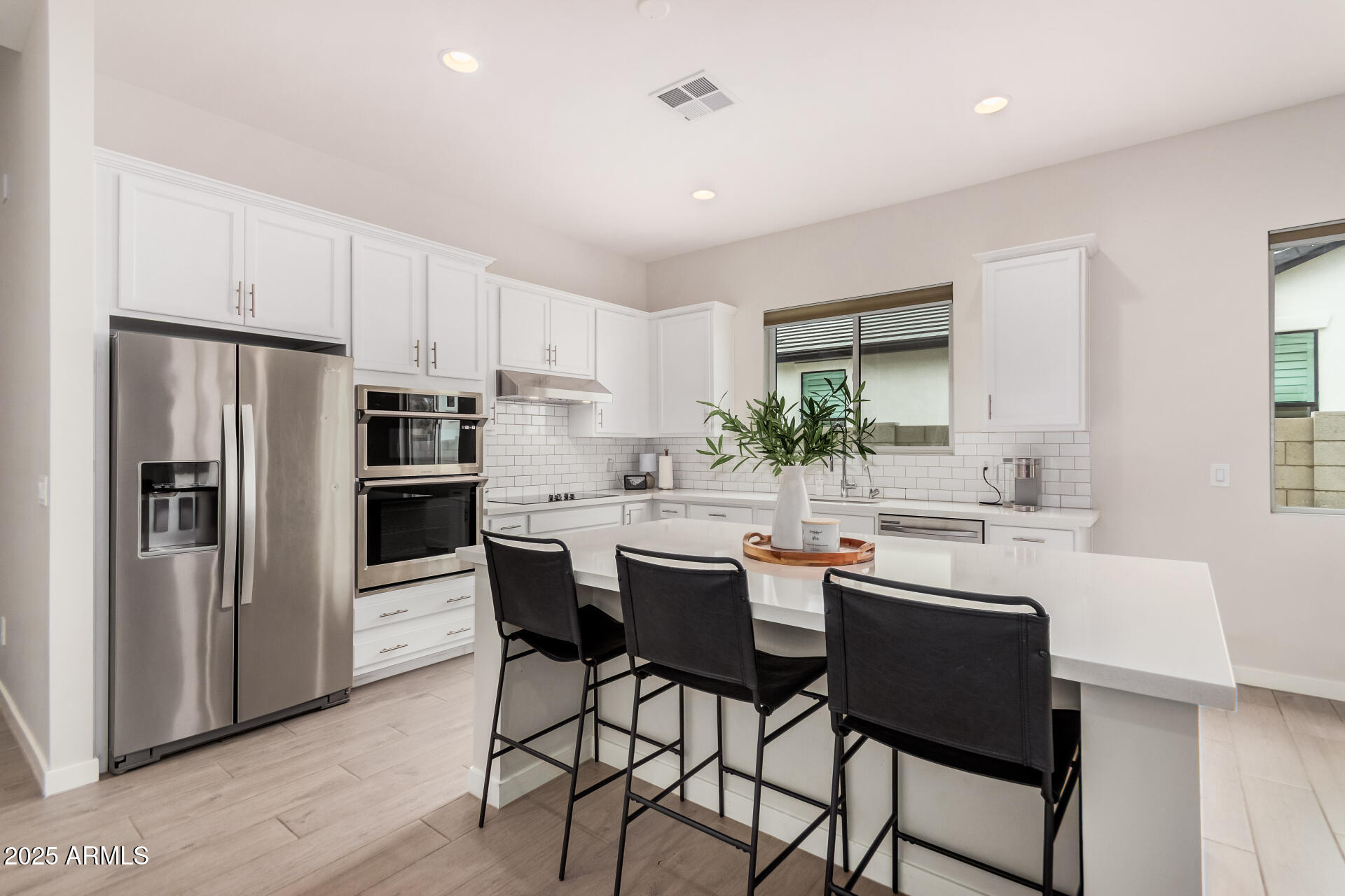 1138 E LA FORTUNA Court