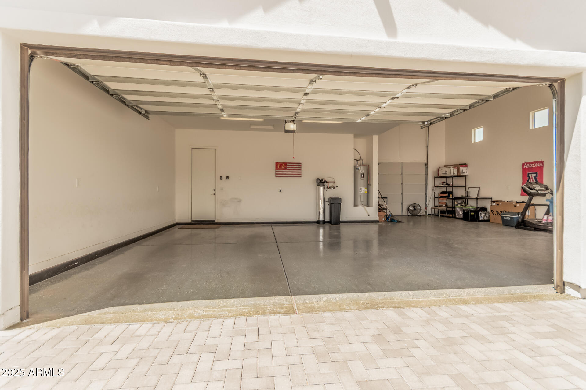 1138 E LA FORTUNA Court